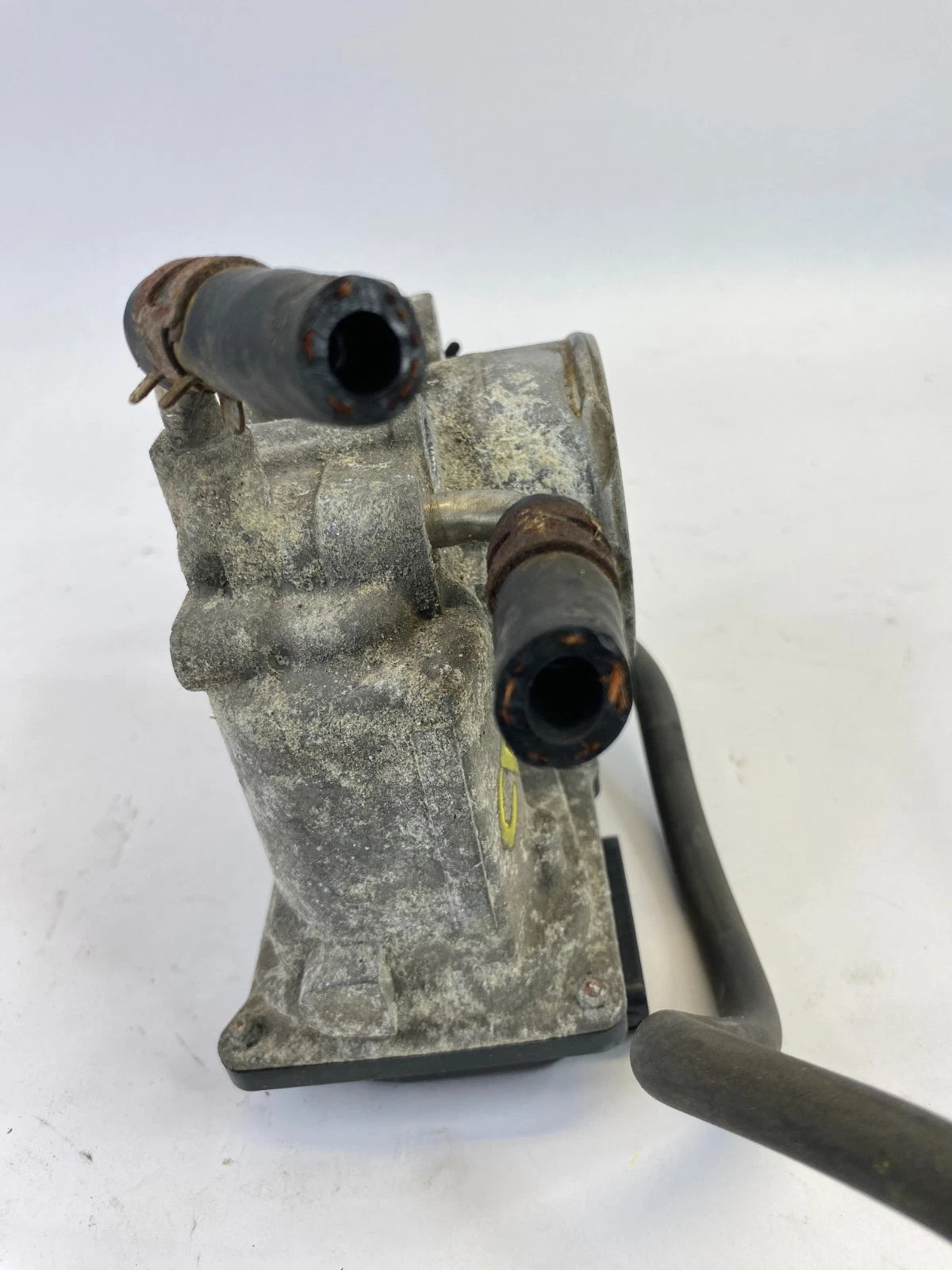 2007-2011 TOYOTA CAMRY HYBRID 2.4L THROTTLE BODY VALVE ASSEMBLY OEM 22030-0H031