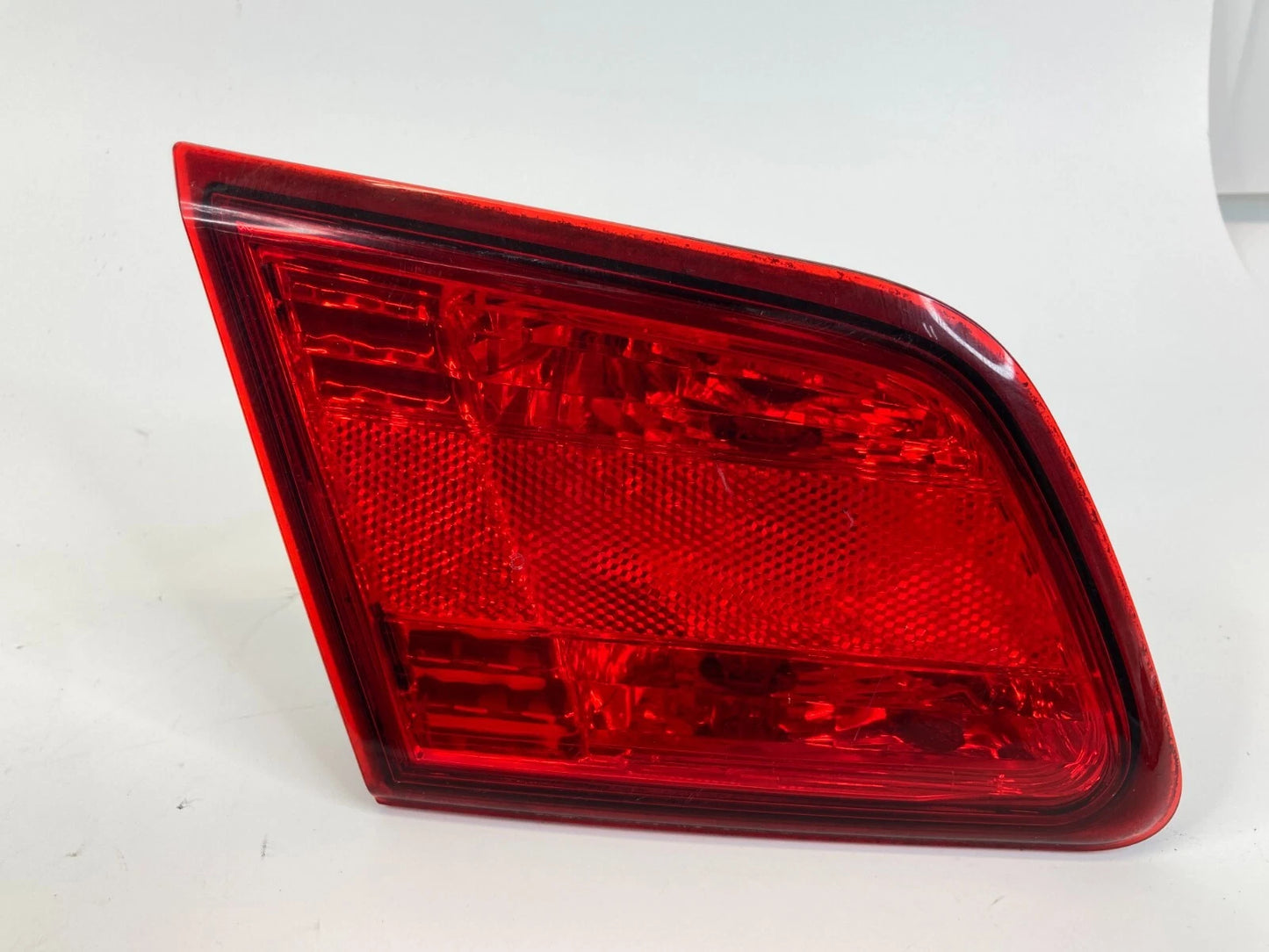 2010-2014 SUBARU LEGACY SEDAN REAR LEFT SIDE INNER TAIL LIGHT 2PA94609 OEM