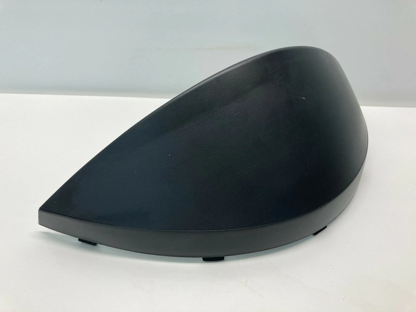 2006-2007 SUBARU B9 TRIBECA DASH CLUSTER SPEEDOMETER COVER BEZEL TRIM S15011870