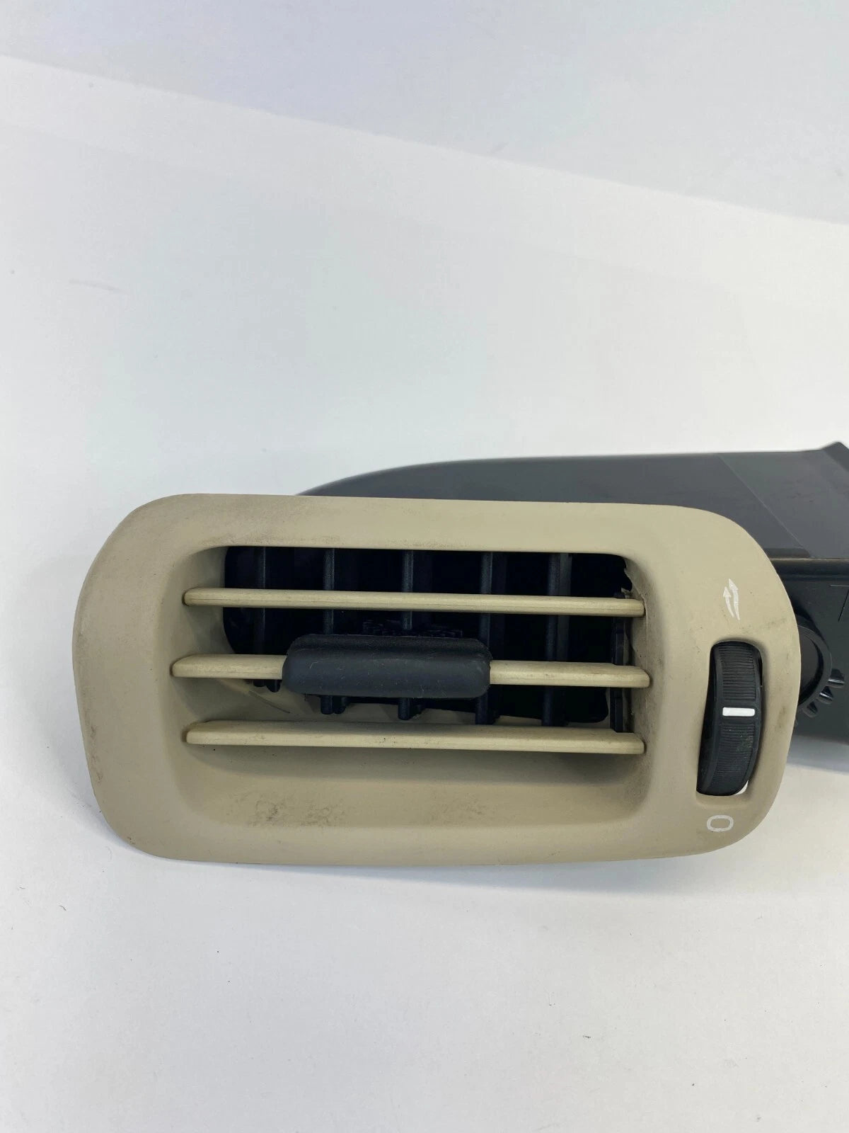 08-16 VOLVO XC70 B PILLAR LEFT SIDE A/C HEATER AIR VENT DUCT GRILLE 06E5365
