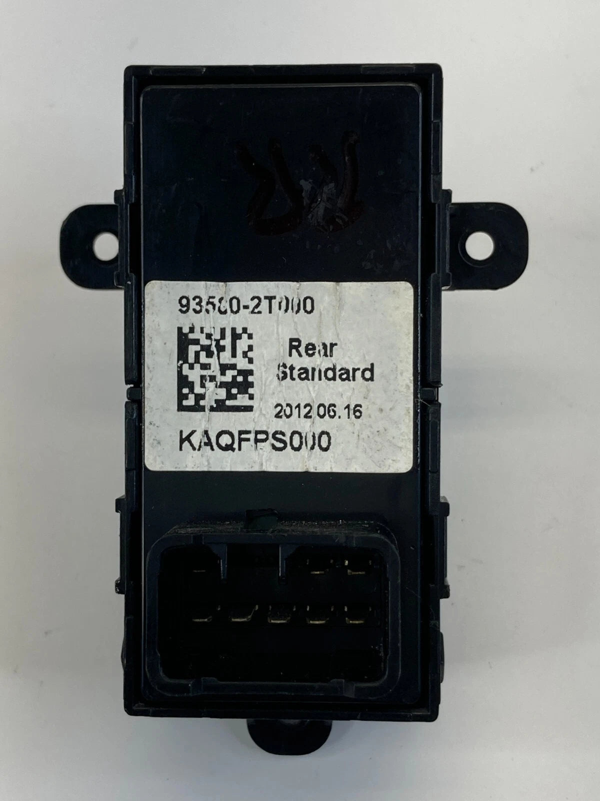 2011 2012 2013 KIA OPTIMA REAR RIGHT DOOR WINDOW CONTROL SWITCH 93580-2T000