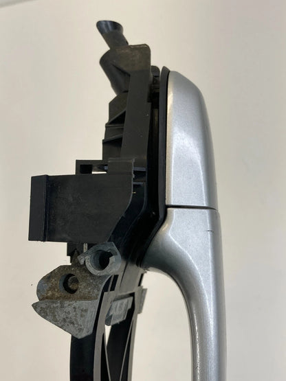 04-07 VOLVO S40 05-07 V50 REAR LEFT SIDE EXTERIOR OUTER DOOR HANDLE 30663866 OEM