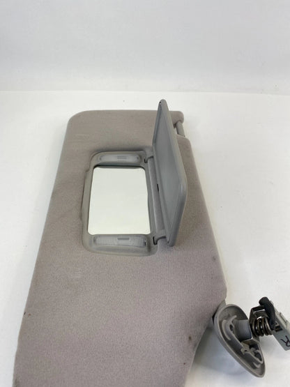 1998-2002 HONDA ACCORD SEDAN RIGHT PASSENGER SUNVISOR SUN VISOR ILLUMINATED