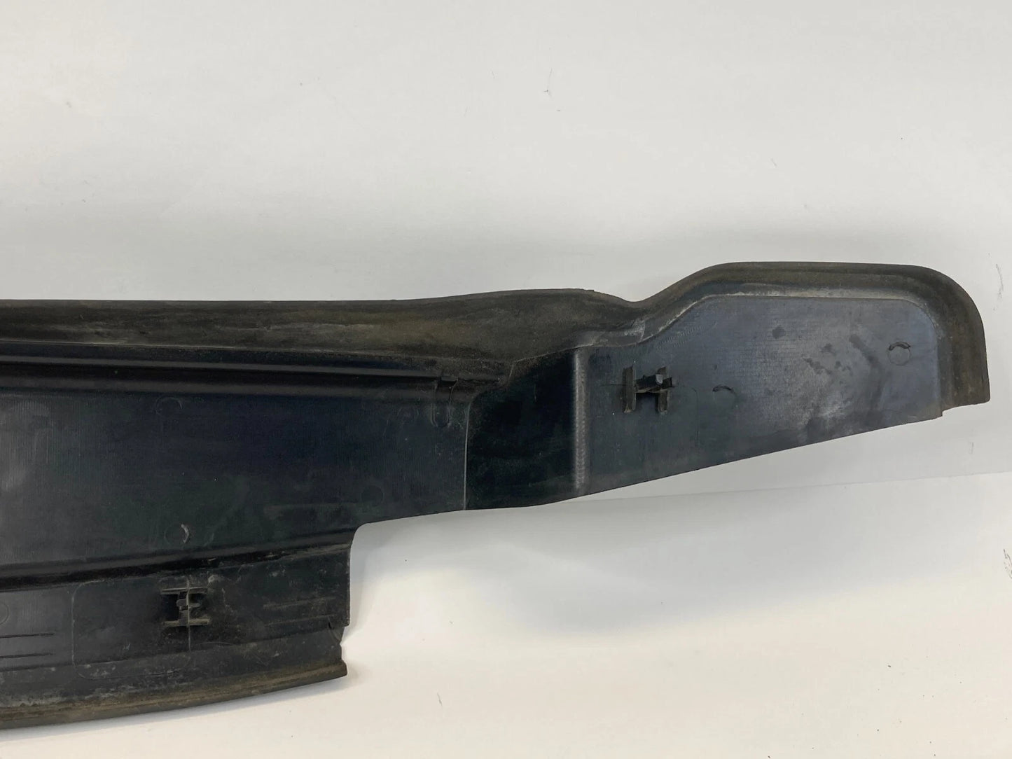 2011-2019 FORD EXPLORER FRONT LEFT DRIVER SIDE FENDER UPPER LEDGE COVER TRIM OEM