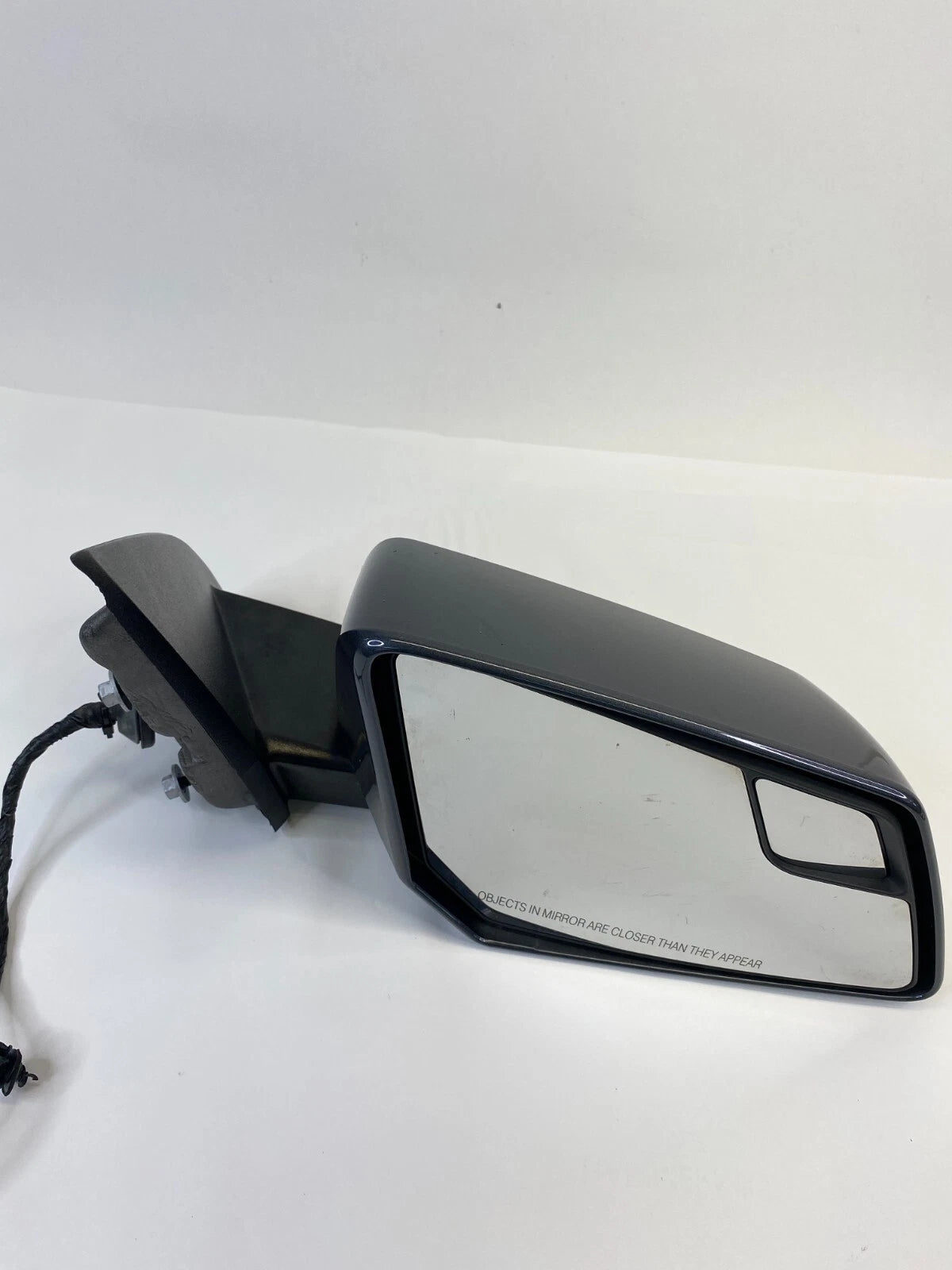 2009-2012 CHEVROLET TRAVERSE RIGHT SIDE VIEW POWER DOOR MIRROR W/ TURN LIGHT OEM