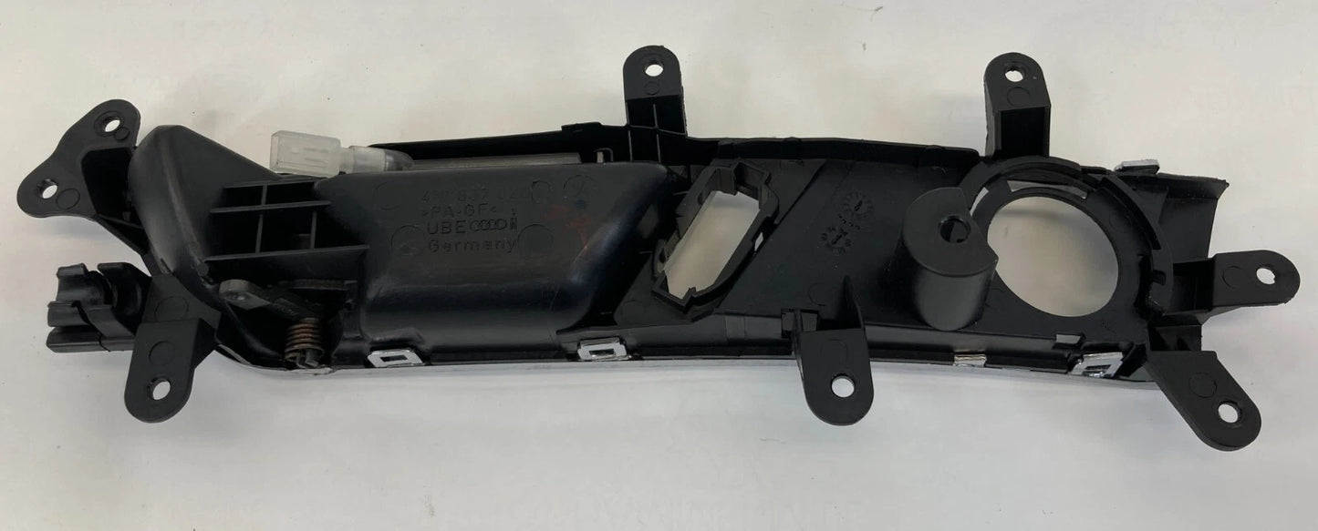 2006-2011 AUDI A6 FRONT RIGHT SIDE INTERIOR DOOR HANDLE W/ BEZEL 4F0-837-020 OEM