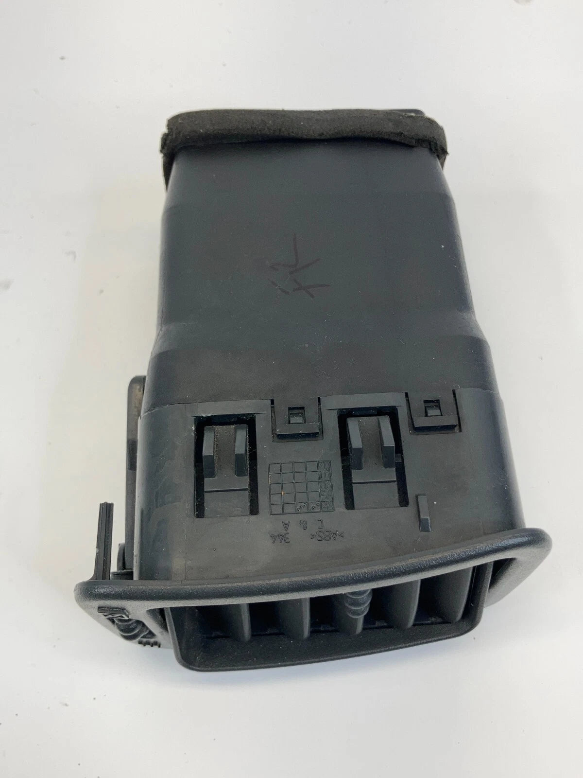 99-06 CHEVROLET SILVERADO 1500 FRONT DASH RIGHT AC AIR VENT DUCT GRILL 15717350