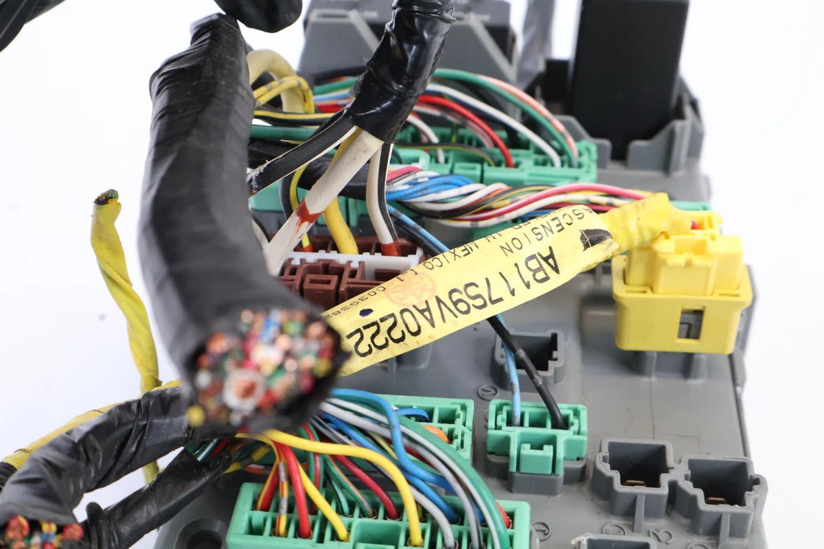 2005 HONDA PILOT 3.5L AT CABIN DRIVER LEFT MULTIPLEX INTERIOR FUSE BOX S9V-A11