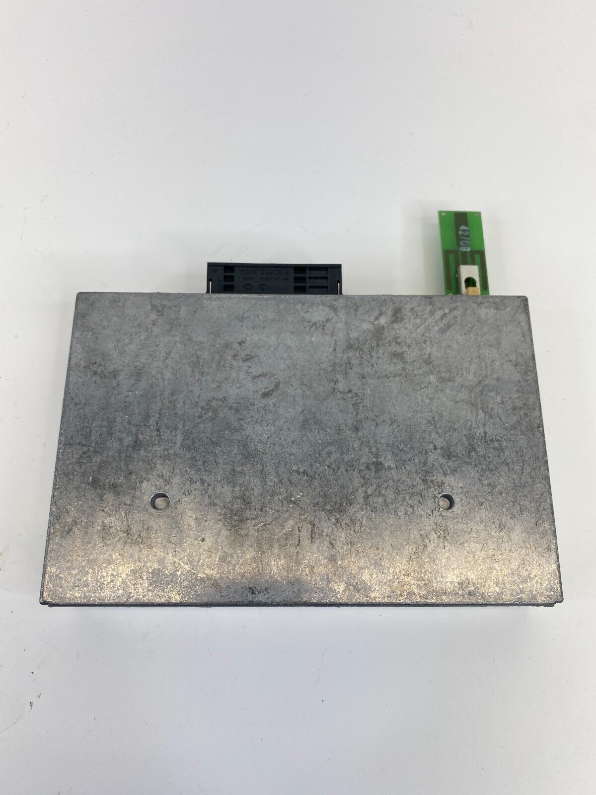 2009 2010 Volkswagen CC 2.0L Bluetooth Interface Control Module 1Z0035729C OEM