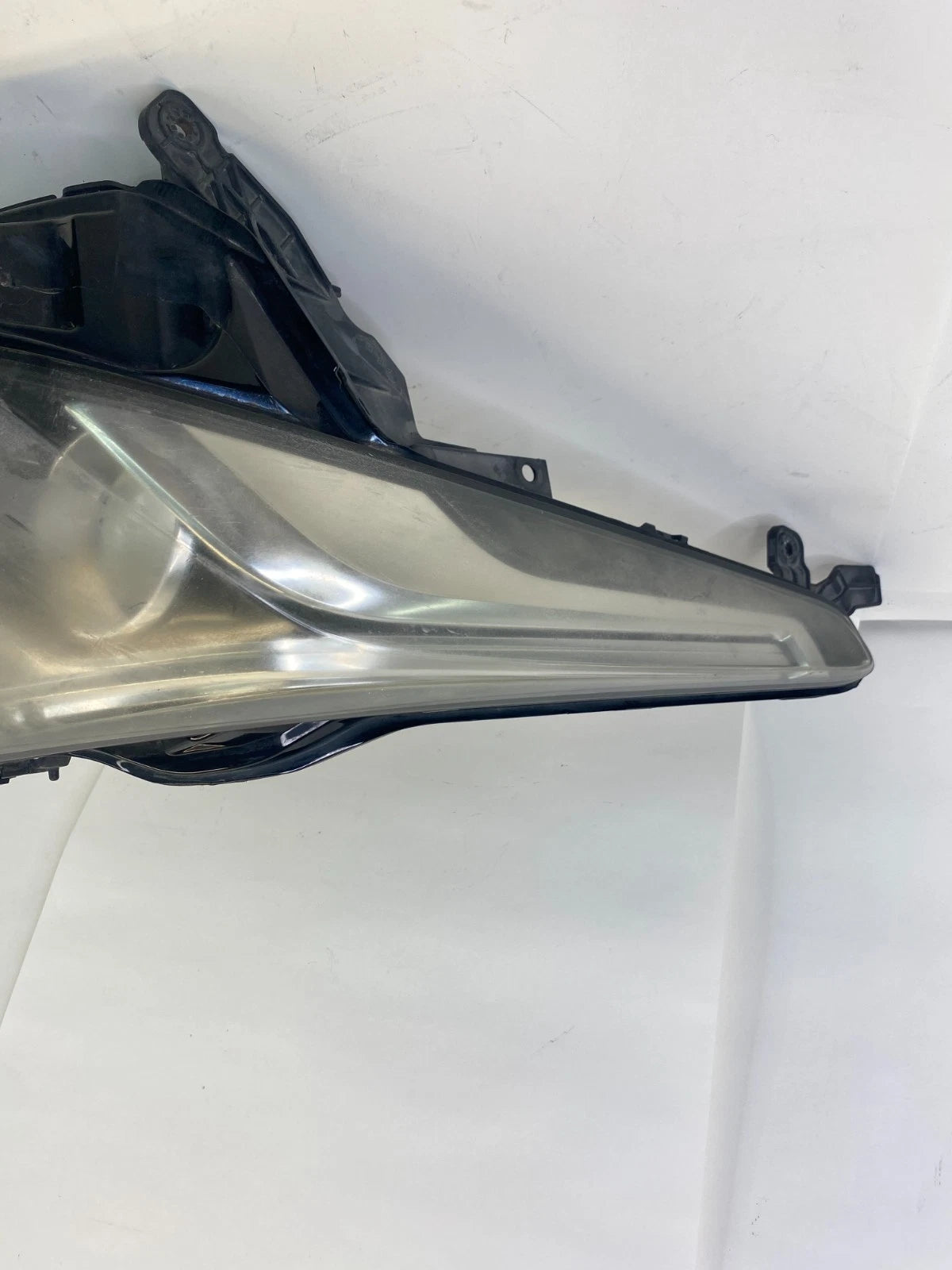 2013-2019 CADILLAC ATS FRONT LEFT SIDE HALOGEN HEADLIGHT HEADLAMP ASSY 23119391
