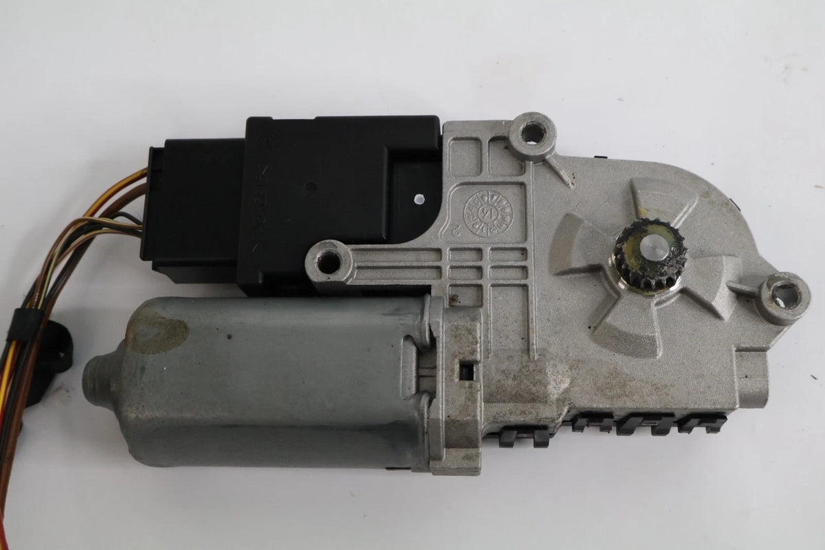 2012-2022 VOLKSWAGEN PASSAT SEDAN MOONROOF SUN ROOF SUNROOF MOTOR 561-959-591A