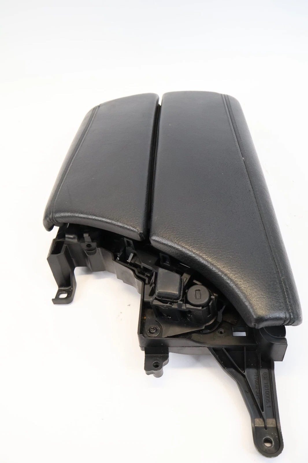 2011-2016 BMW 528I 535I CENTER CONSOLE ARMREST LID COVER LEATHER 03F10100051 OEM