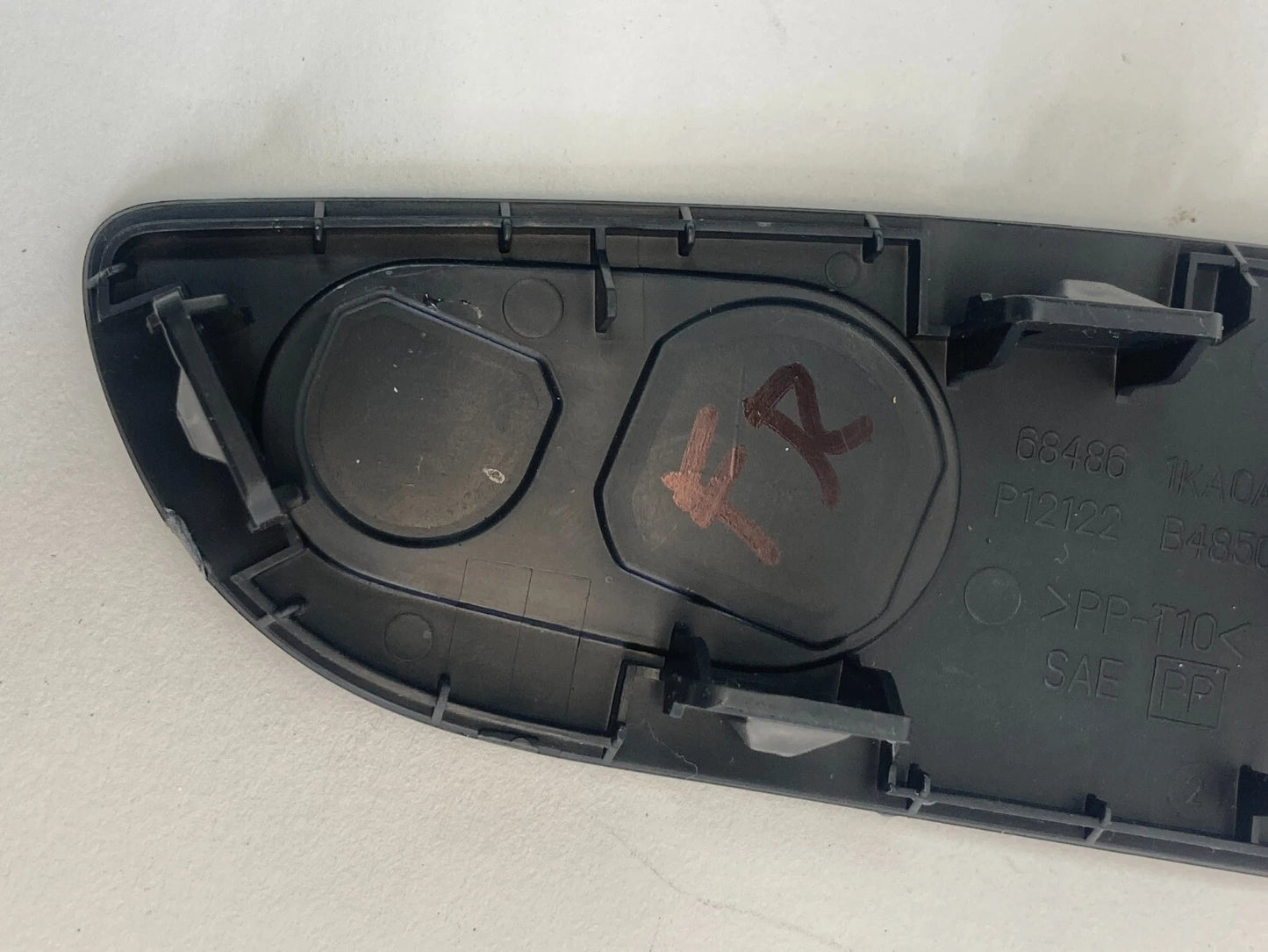2011 2012 2013 2014 NISSAN JUKE FRONT RIGHT MASK SWITCH HOLE COVER 68486-1KA0A