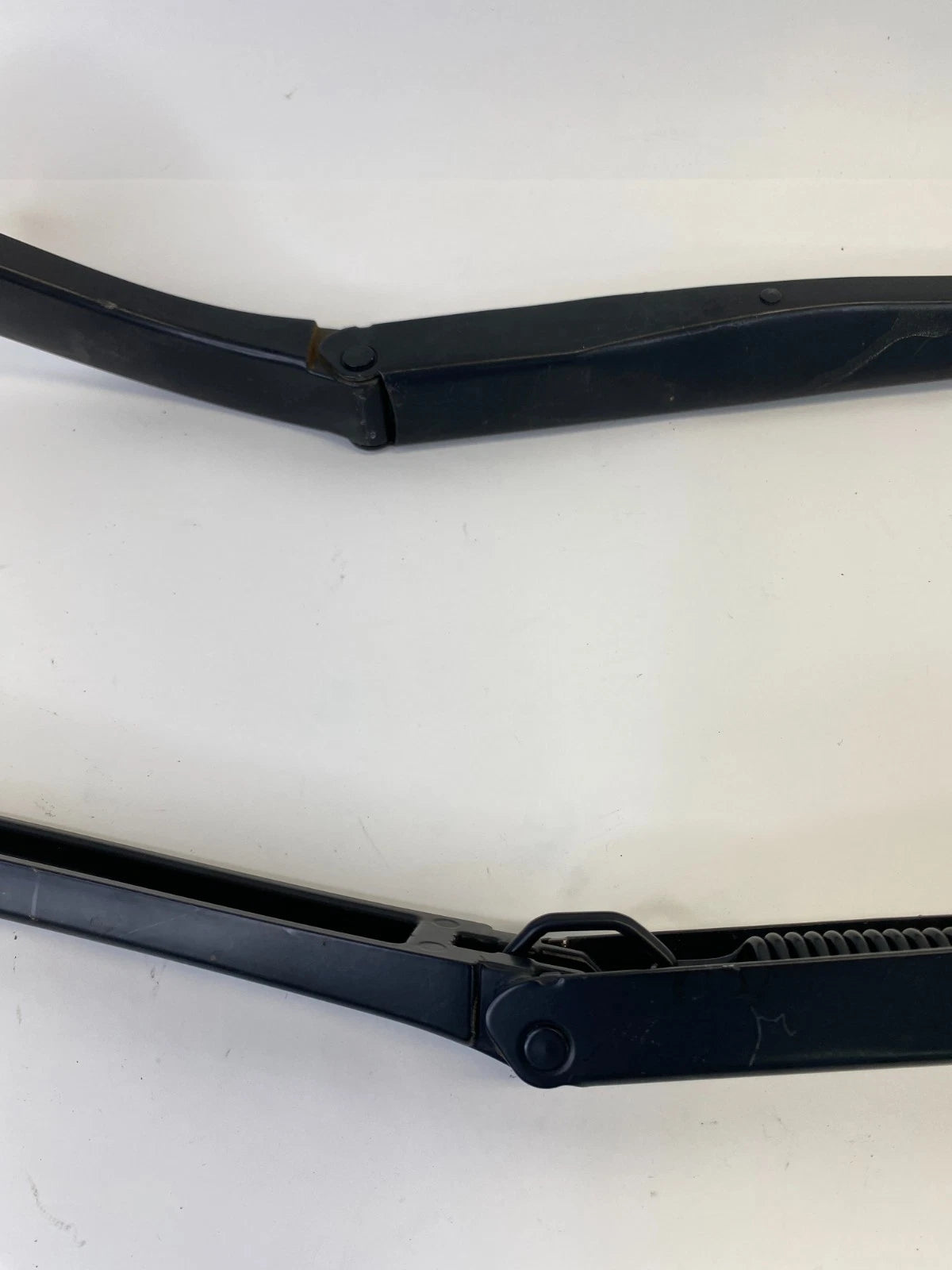 2016-2020 KIA SORENTO FRONT WINDSHIELD LEFT & RIGHT SIDE WIPER ARM SET OEM