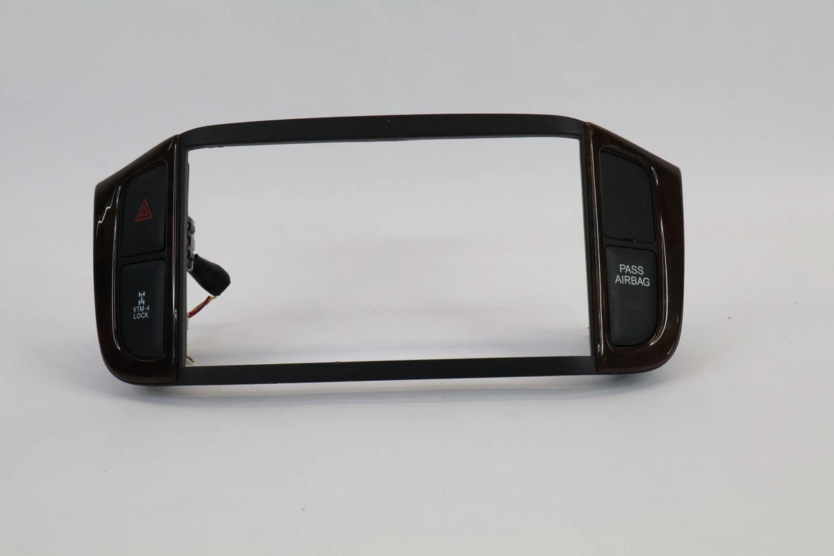 2003-2005 HONDA PILOT CENTER DASH RADIO TRIM BEZEL HAZARD & VTM SWITCH WOOD OEM