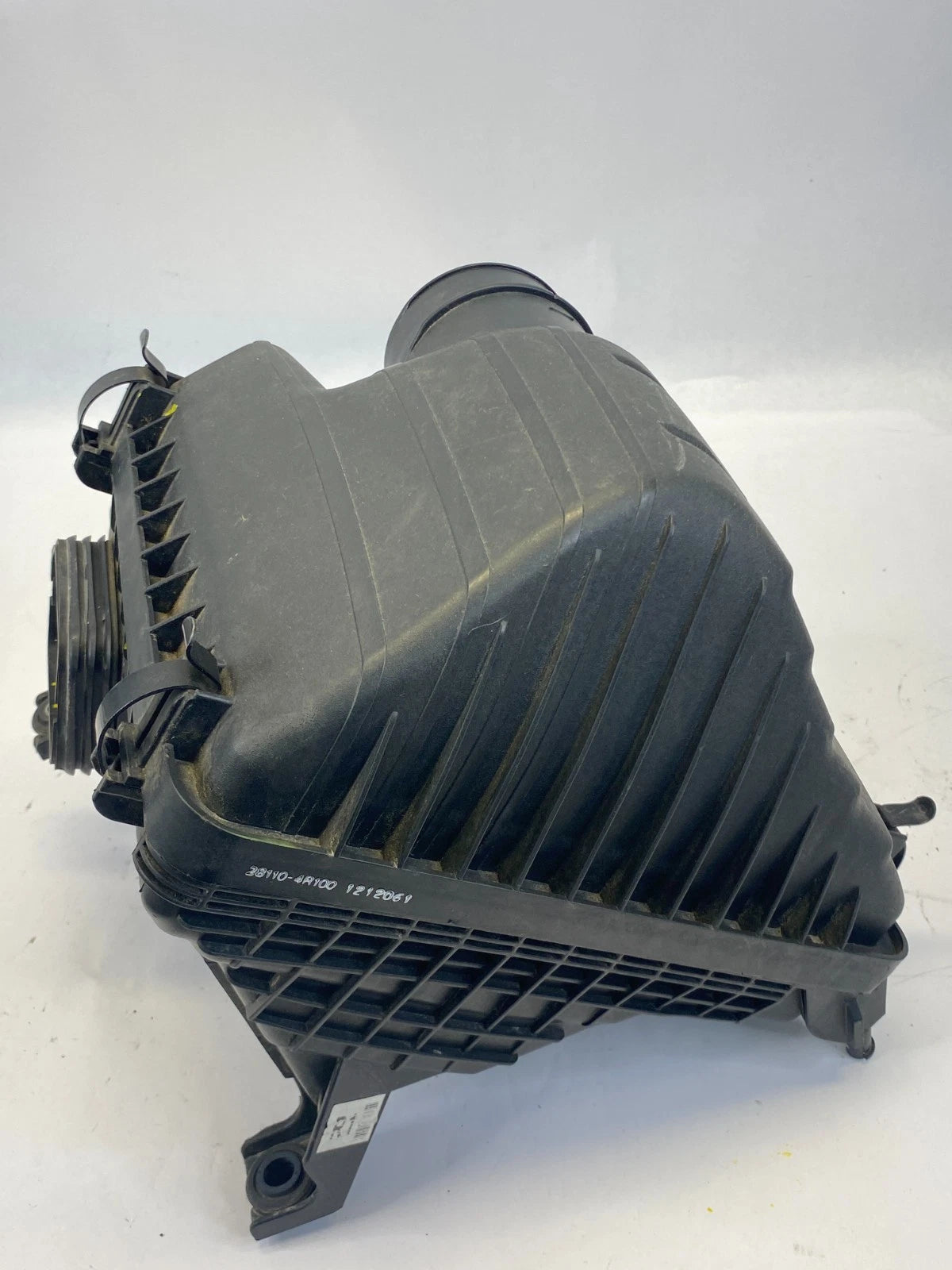 2011-2015 HYUNDAI SONATA HYBRID 2.4L AIR CLEANER FILTER BOX ASSEMBLY 28110-4R100