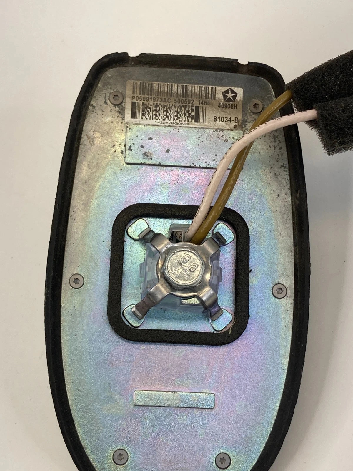 2013-2016 Dodge Dart Roof Mounted Radio Antenna Base 05091973AC OEM