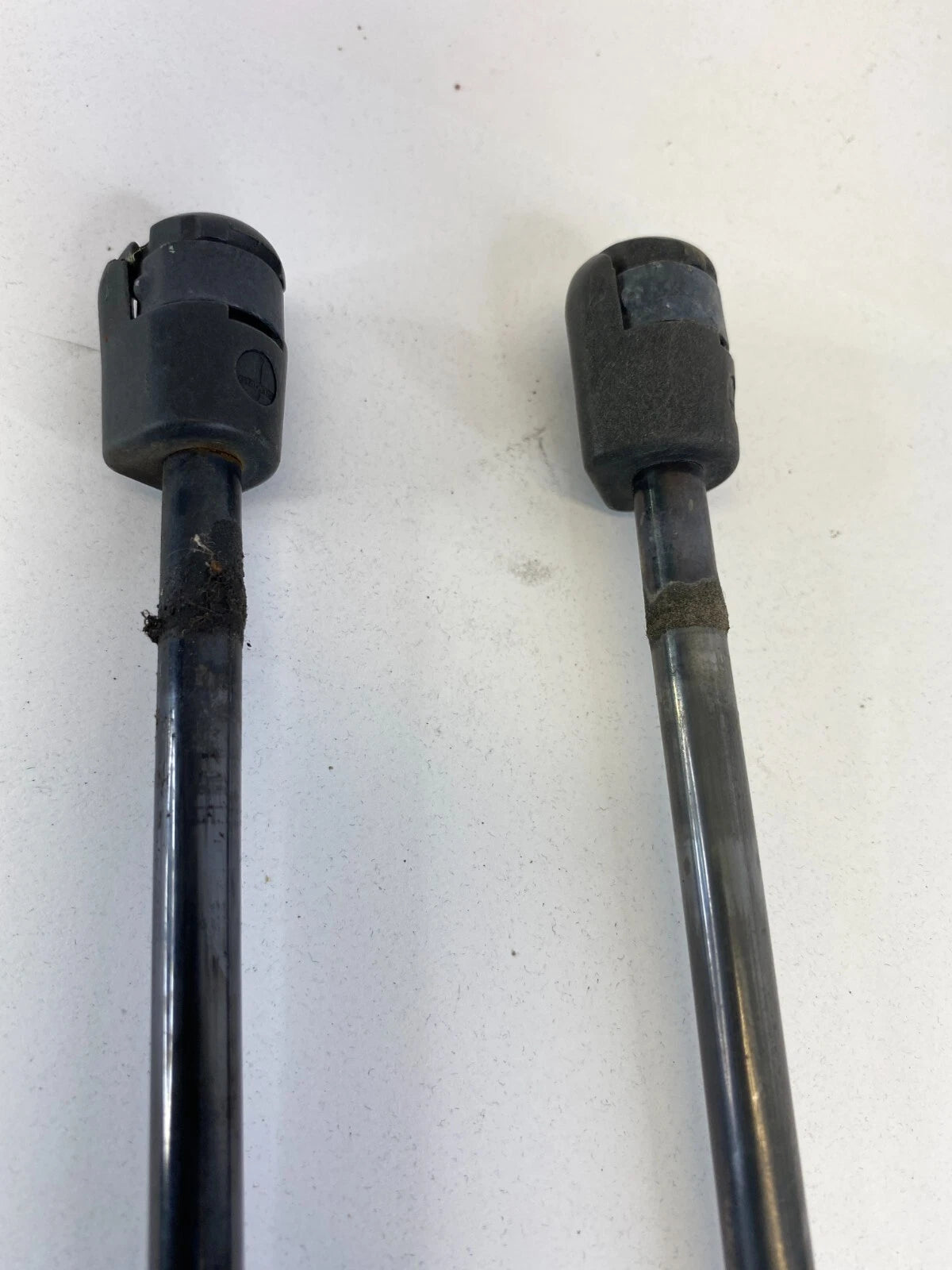 2001-2006 ACURA MDX TAILGATE LIFTGATE LIFT SUPPORT SHOCK STRUT PAIR SET OEM