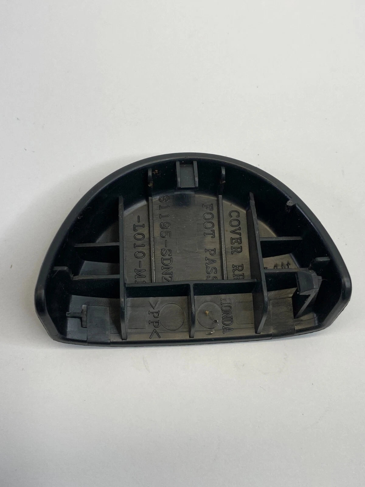 2003-2007 HONDA ACCORD COUPE REAR RIGHT PASSENGER FOOT COVER CAP TRIM 81195-SDN