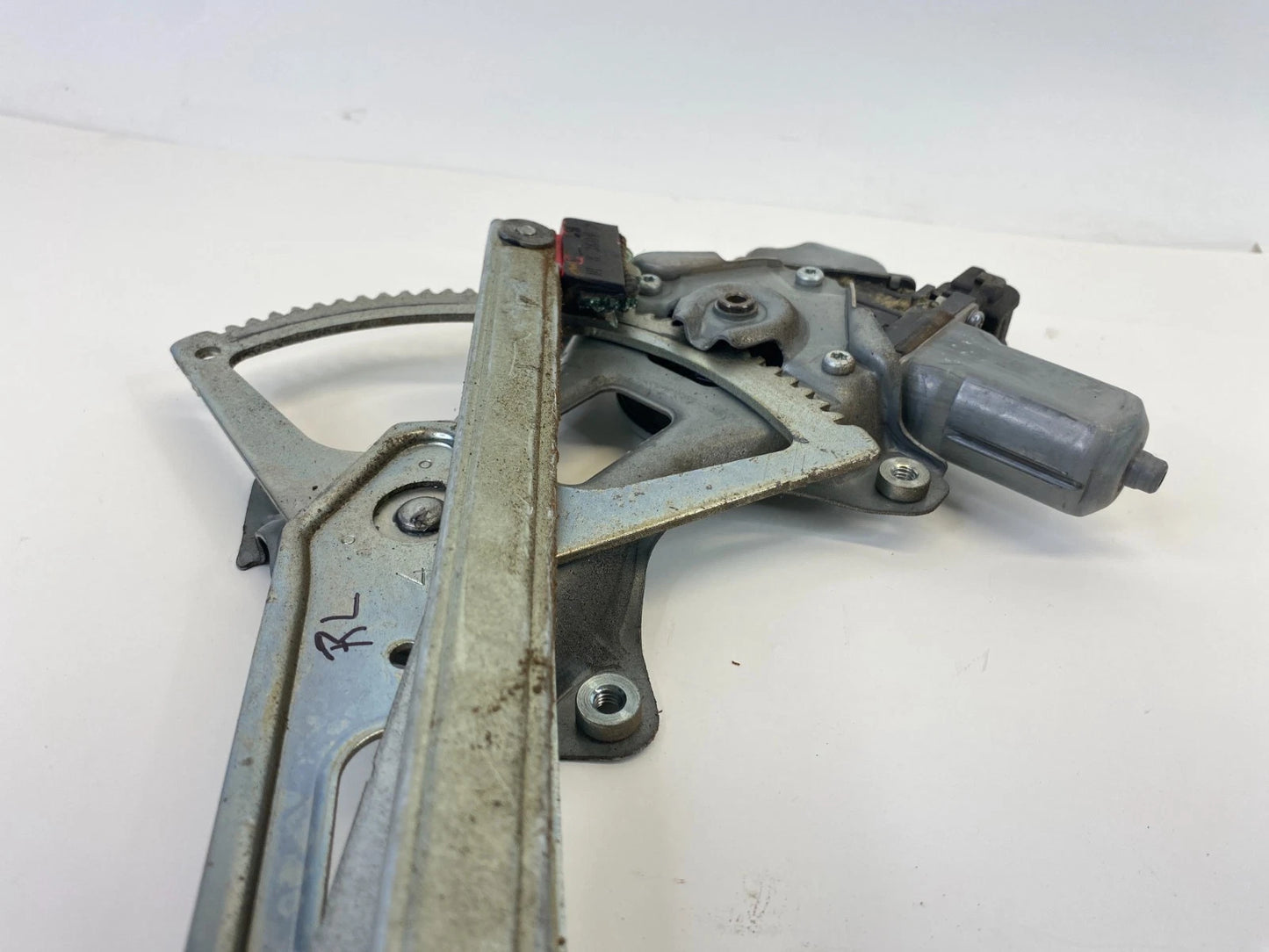2010-2015 Toyota Prius Rear Left Door Power Window Motor Regulator 85720-47090