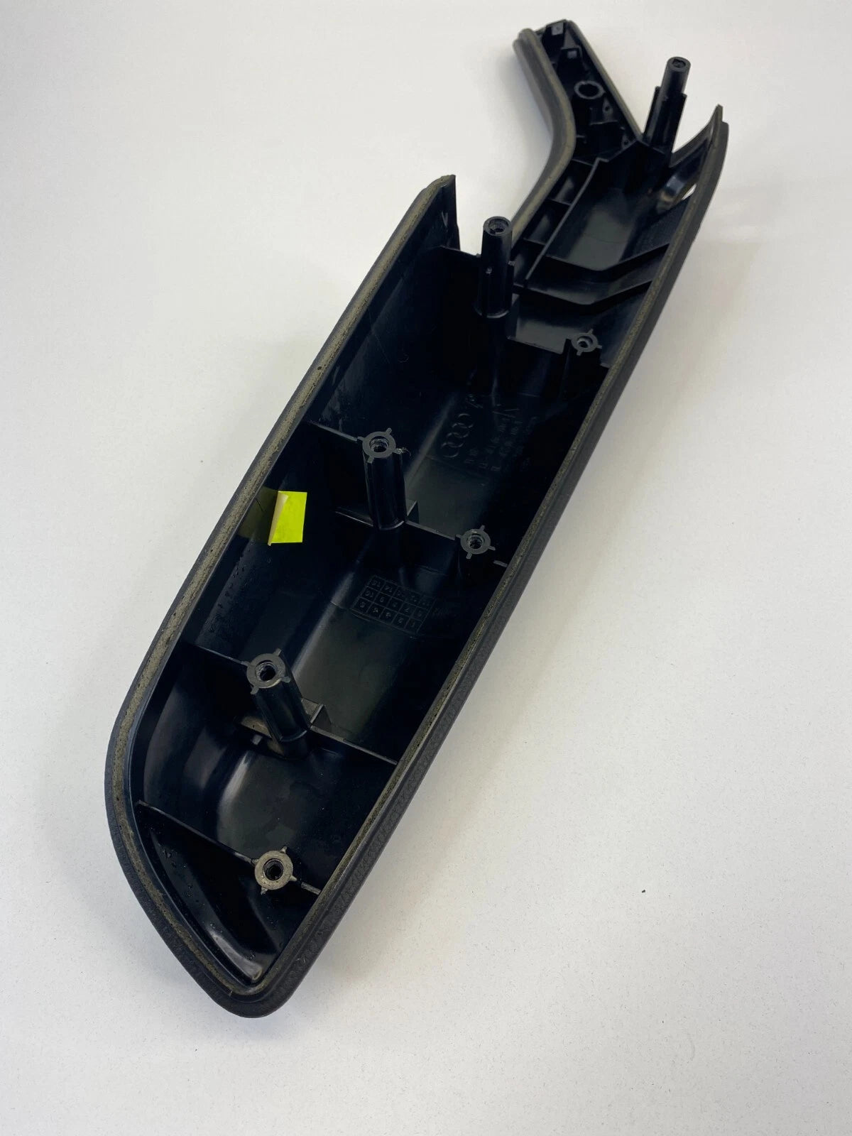 2007-2011 AUDI A6 QUATTRO FRONT RIGHT SIDE INTERIOR DOOR ARMREST 4F1867106 OEM