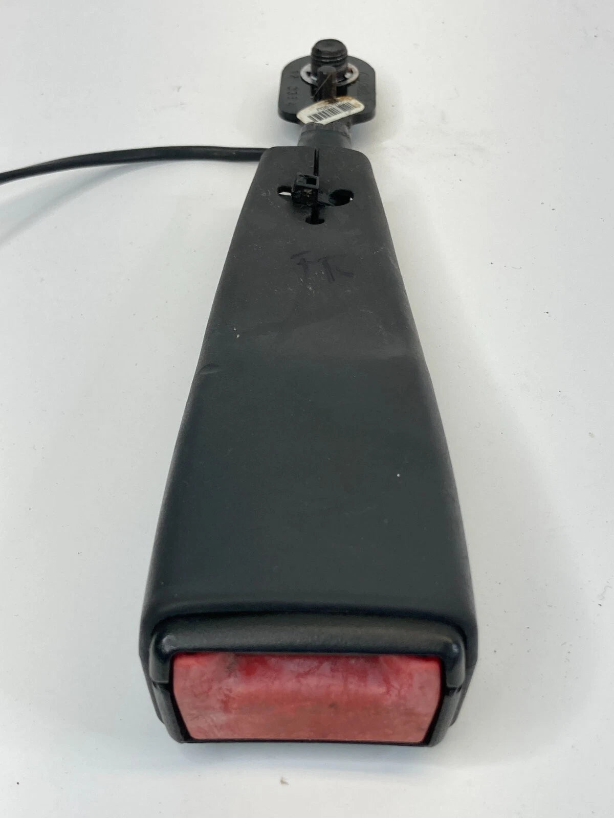 11-16 CHEVY CRUZE FRONT RIGHT PASSENGER SIDE SEAT BELT BUCKLE RECEIVER 618680800