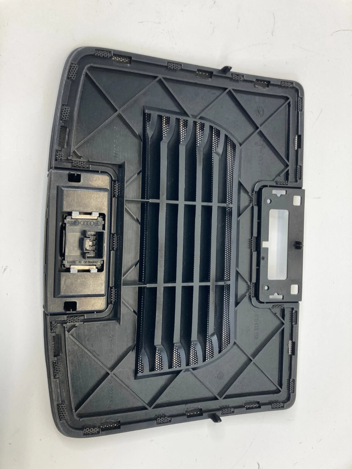 2006-2009 VOLKSWAGEN GTI UPPER DASH CENTER AIR VENT GRILLE TRIM 1K0819153 OEM