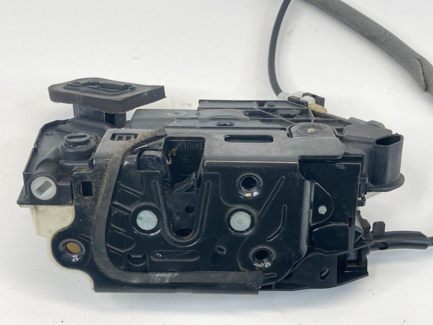 11-13 Volkswagen Jetta SEDAN Rear Left Door Lock Latch Actuator 5K4839015G OEM