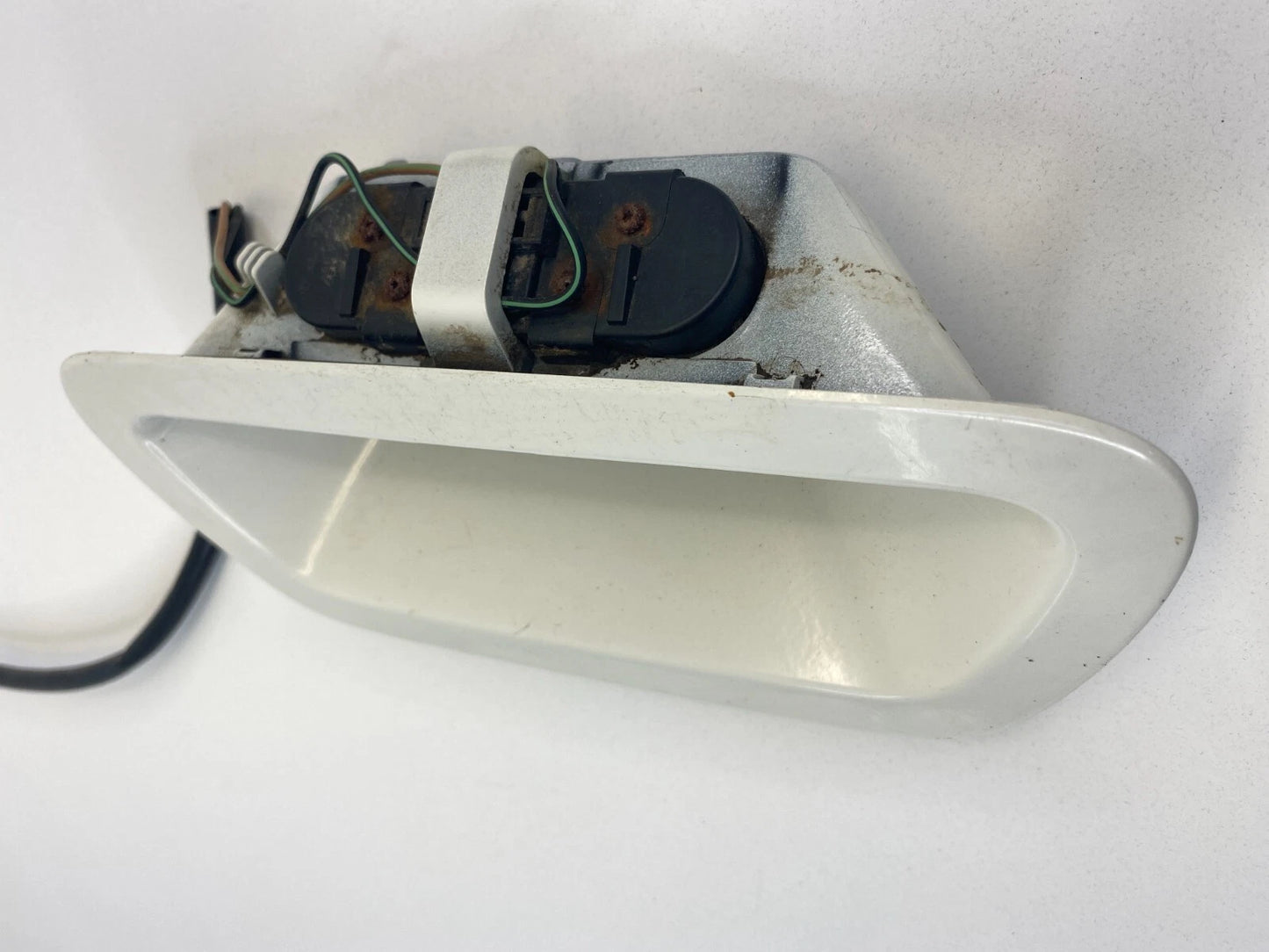 2004 CHRYSLER PACIFICA REAR TRUNK LIFTGATE TAILGATE RELEASE HANDLE 1340-5100