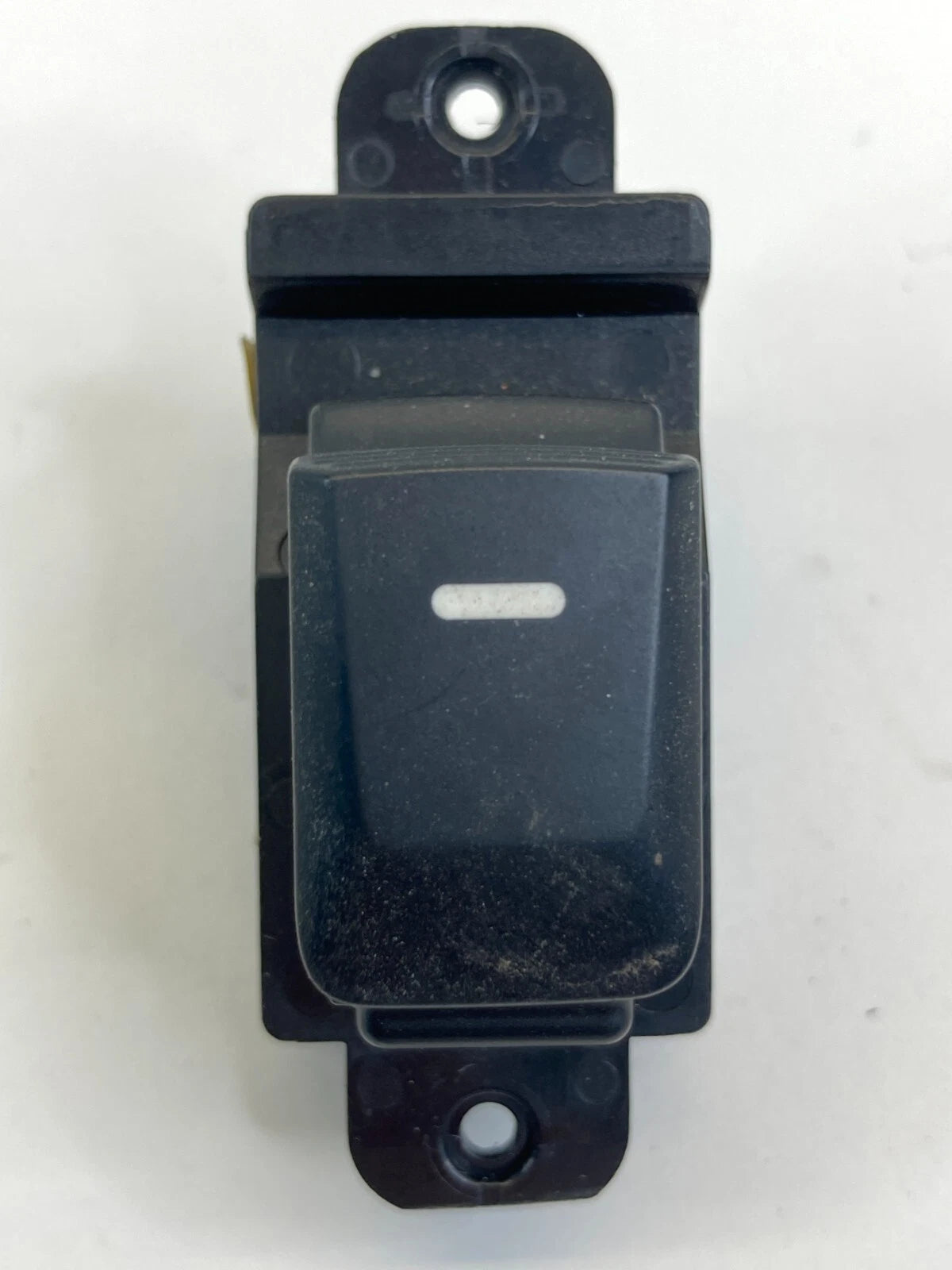2012-2017 KIA RIO REAR LEFT SIDE DOOR POWER WINDOW CONTROL SWITCH 93580-1W000