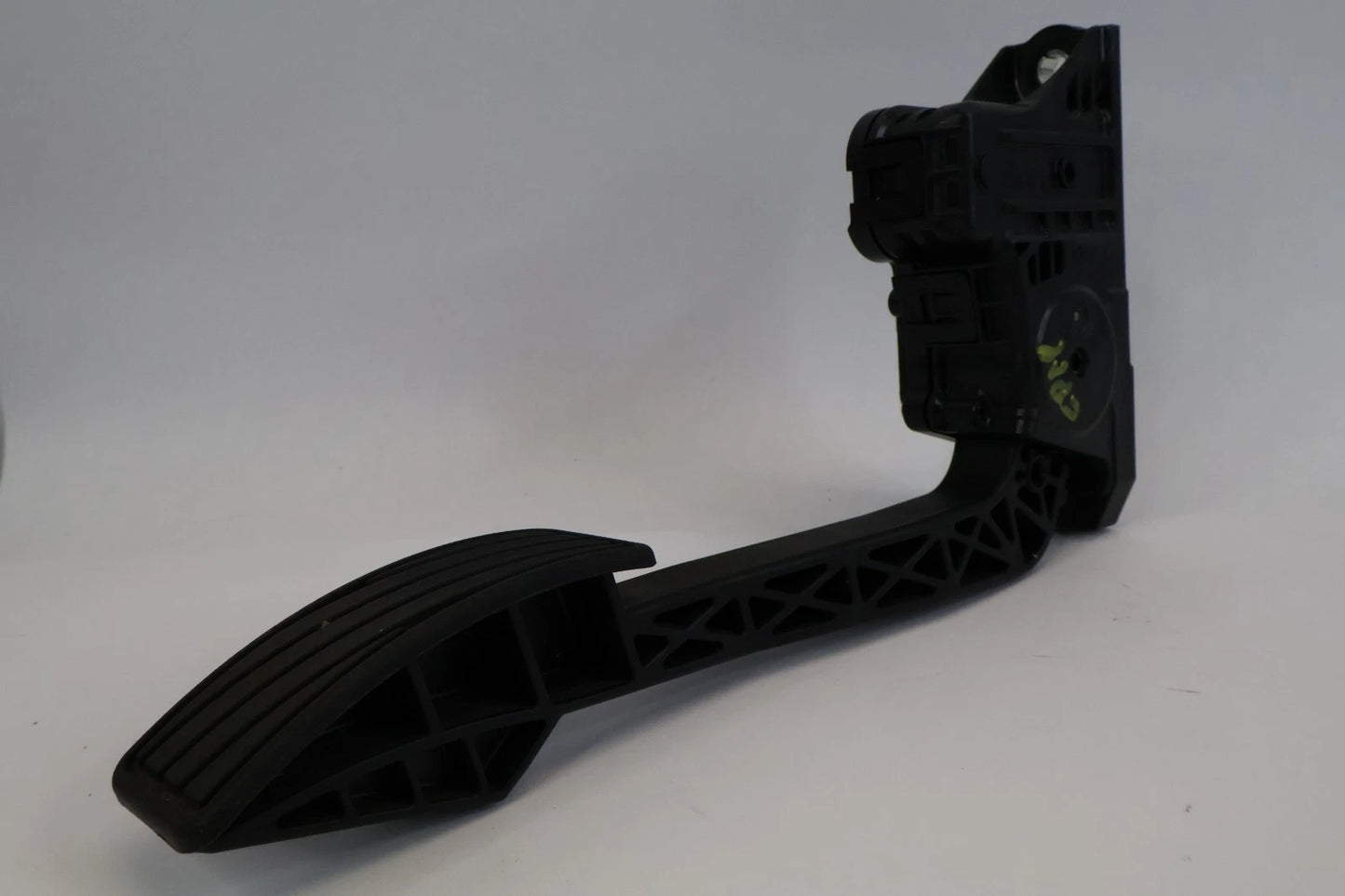 2010-2013 SUZUKI KIZASHI GAS ACCELERATOR PEDAL SENSOR ASSEMBLY OEM