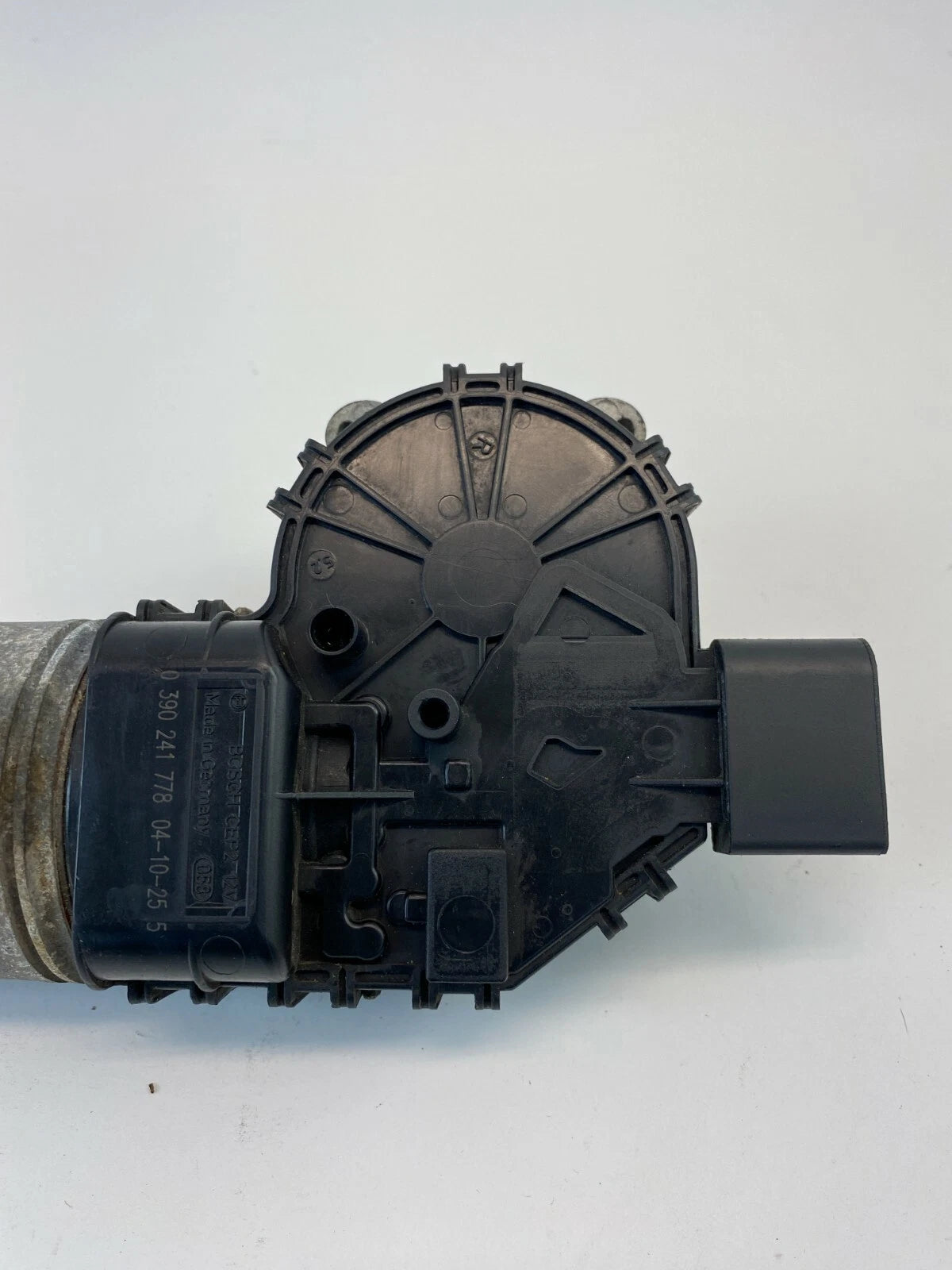 2005-2007 SATURN RELAY FRONT WINDSHIELD WIPER MOTOR ASSEMBLY OEM 0390241778