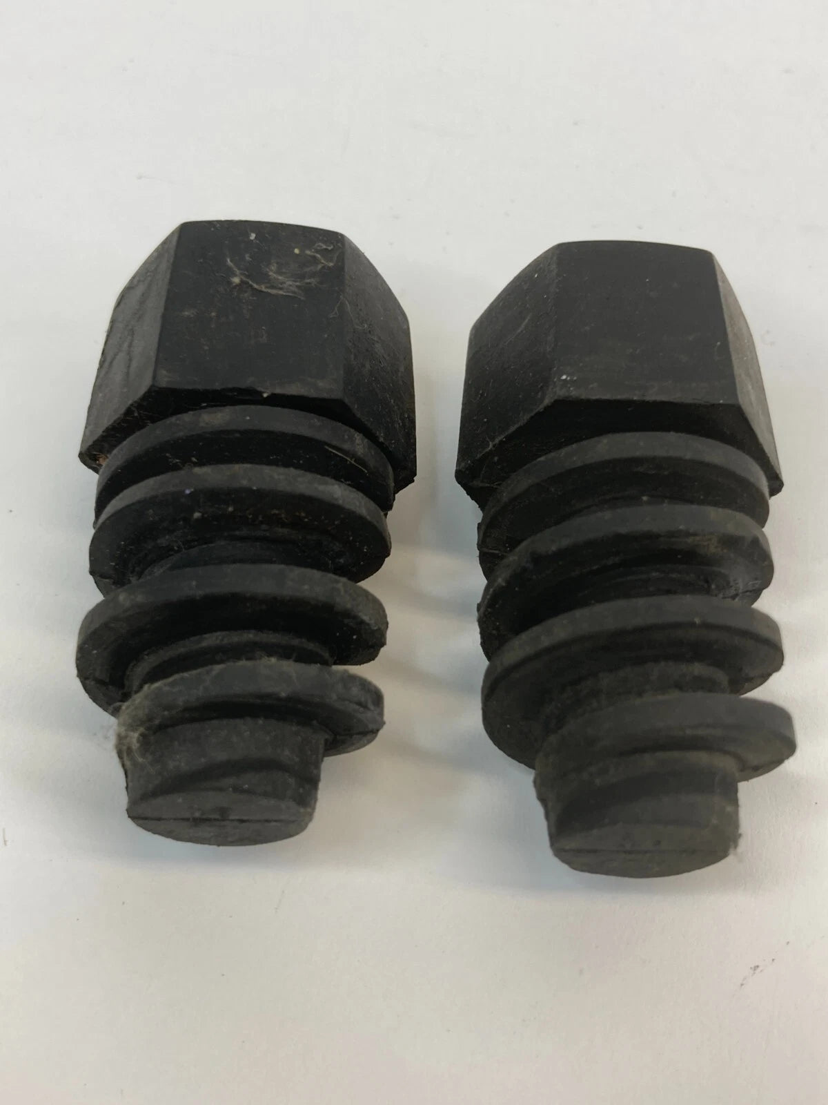 2001-2005 PONTIAC AZTEK FRONT HOOD RUBBER CUSHION STOPPER BUMPER PAIR SET OEM