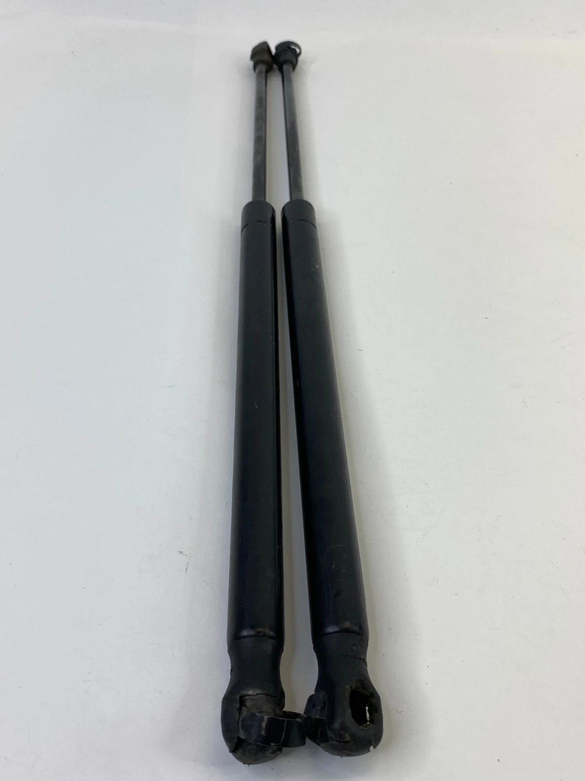2012-2019 FIAT 500 HATCHBACK REAR TRUNK LIFTGATE SUPPORT SHOCK STRUTS PAIR OEM