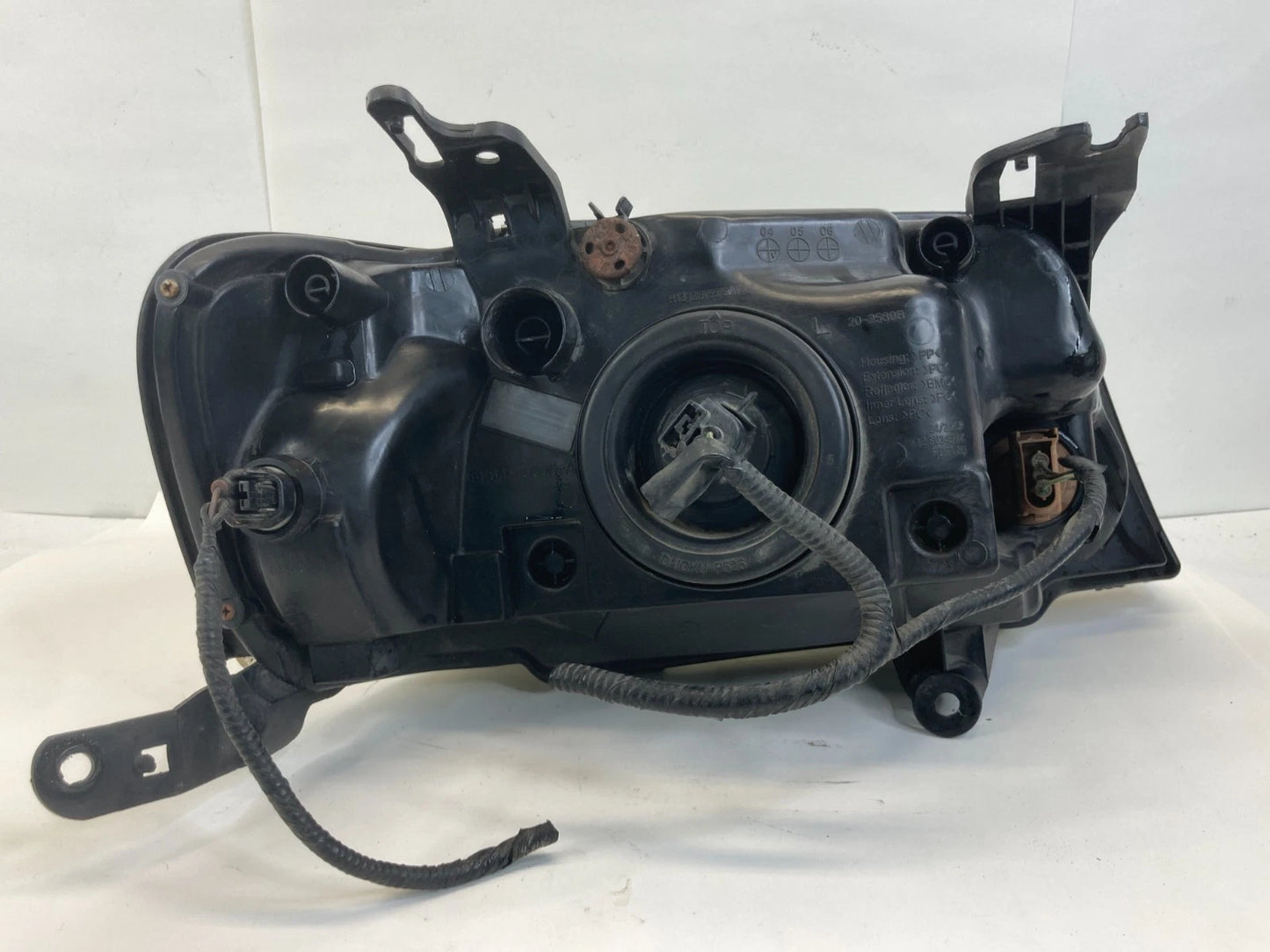 2005-2007 MERCURY MARINER FRONT LEFT SIDE HEADLIGHT HEADLAMP 5E64-13006 OEM