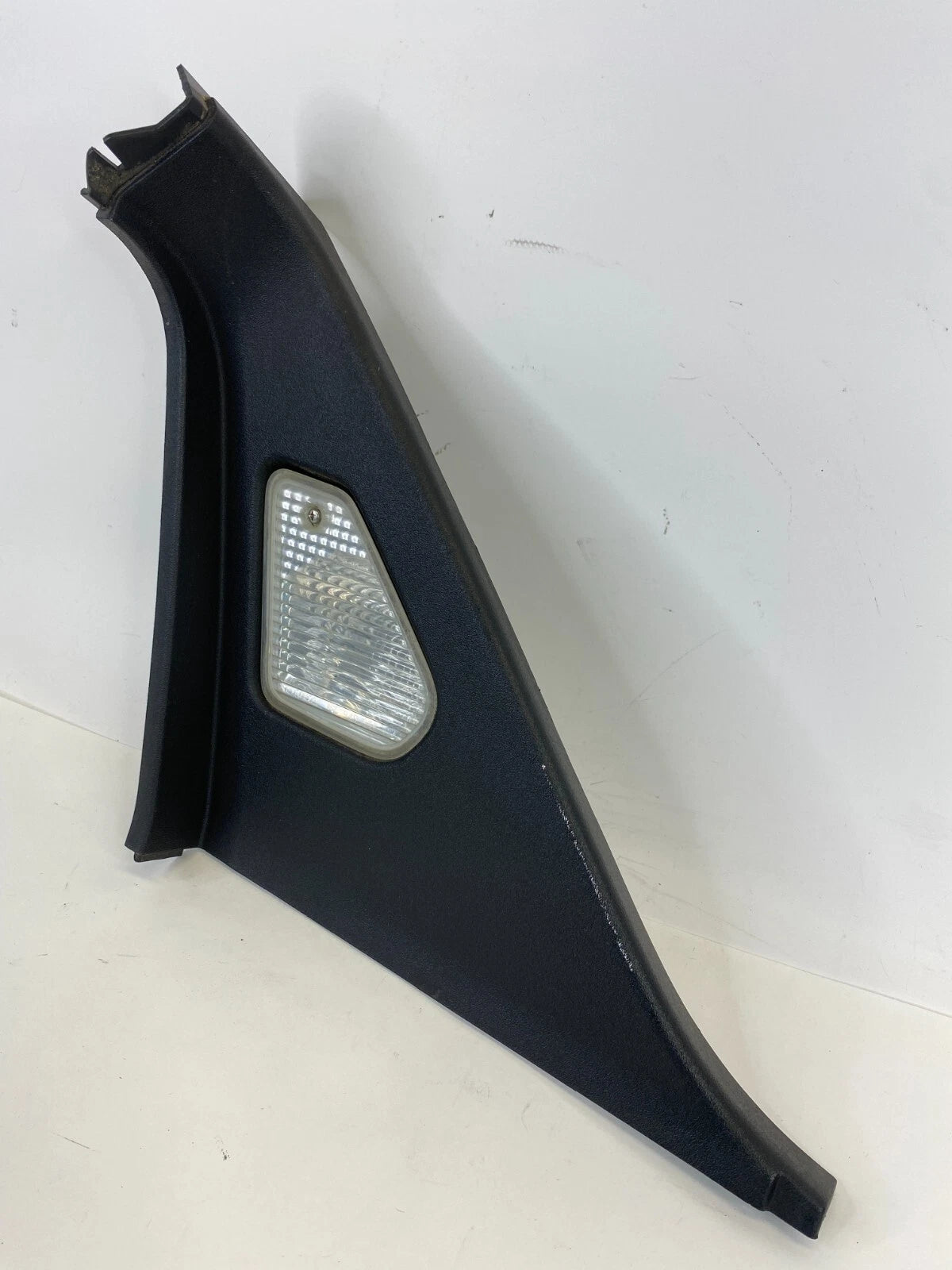 2006-2014 HONDA RIDGELINE REAR RIGHT CARGO LIGHT LAMP TRIM OEM 7441A-SJCA-A000