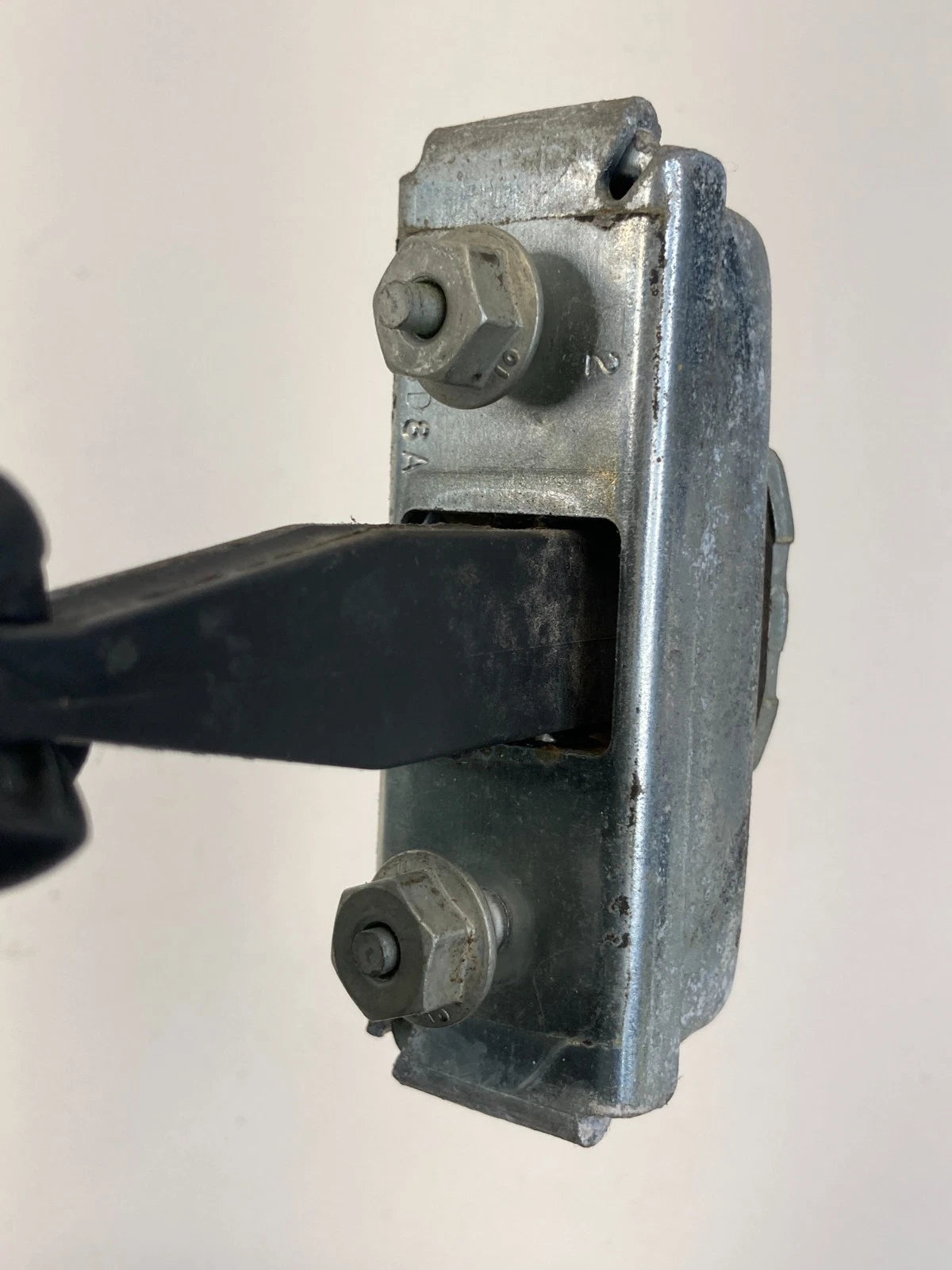 07-14 Ford Edge /Lincoln MKX Rear Left Side Door Check Stop Stopper Strap Arm