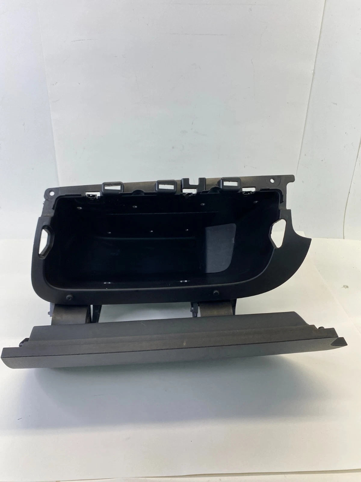 2011-2020 DODGE GRAND CARAVAN 2012-2015 C/V UPPER GLOVE BOX DOOR P1SV44DX9AF OEM