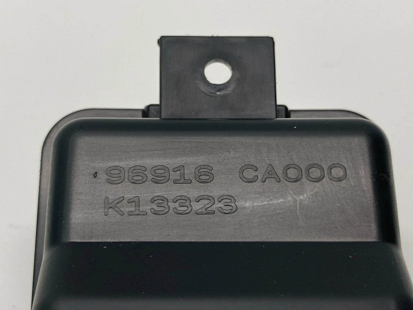 06 07 NISSAN MURANO CONSOLE POWER OUTLET SOCKET TRIM W/ BEZEL 96916-CA000 OEM