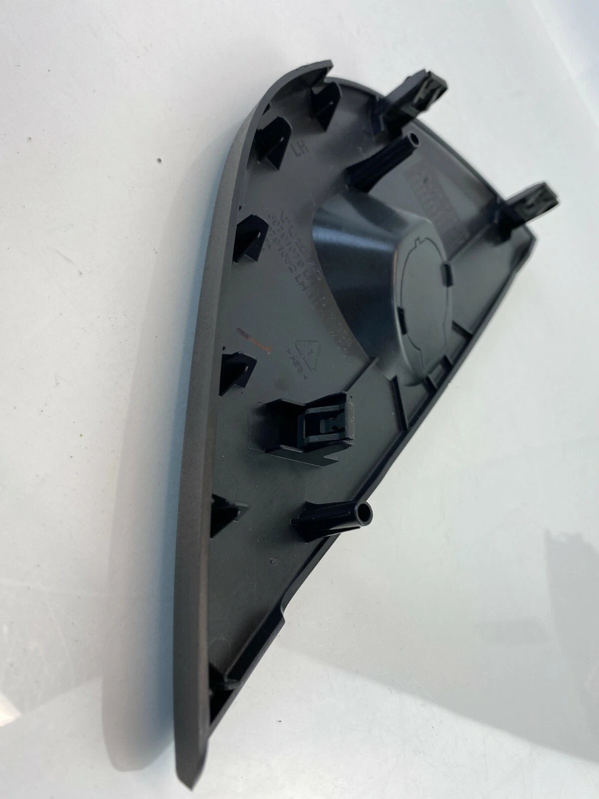 2011-2018 VOLVO S60 LEFT DRIVER SIDE DASH END CAP COVER TRIM PANEL 30791679