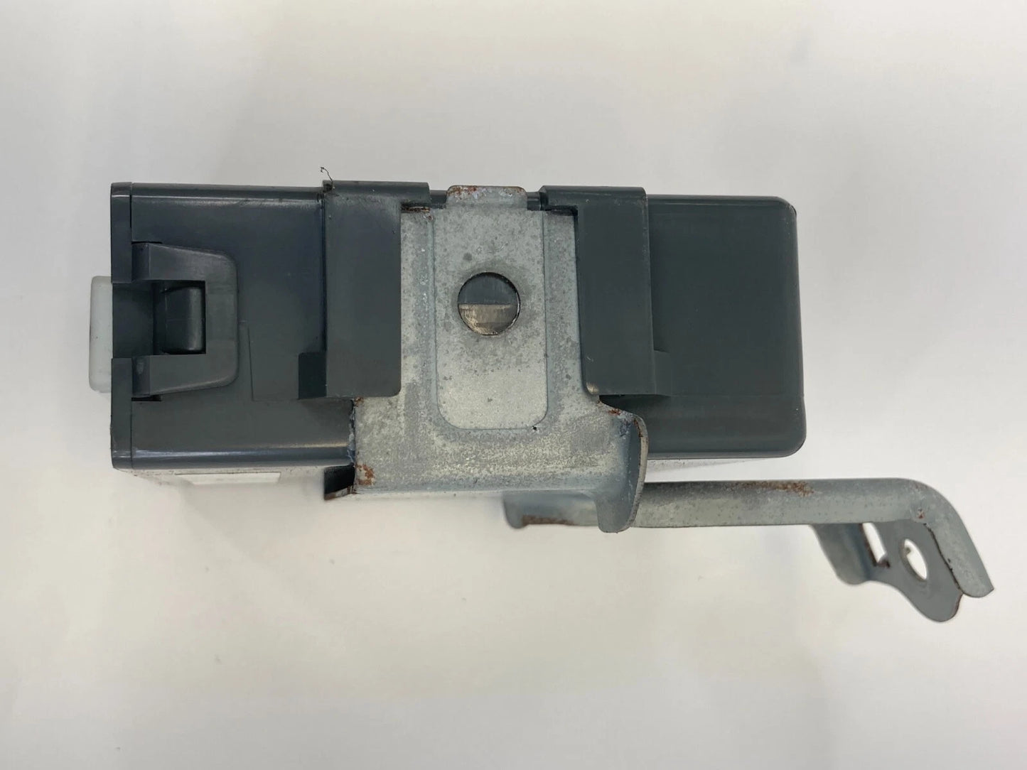 2006 2007 TOYOTA HIGHLANDER THEFT WARNING COMPUTER FRONT OEM FACTORY 89730-48050