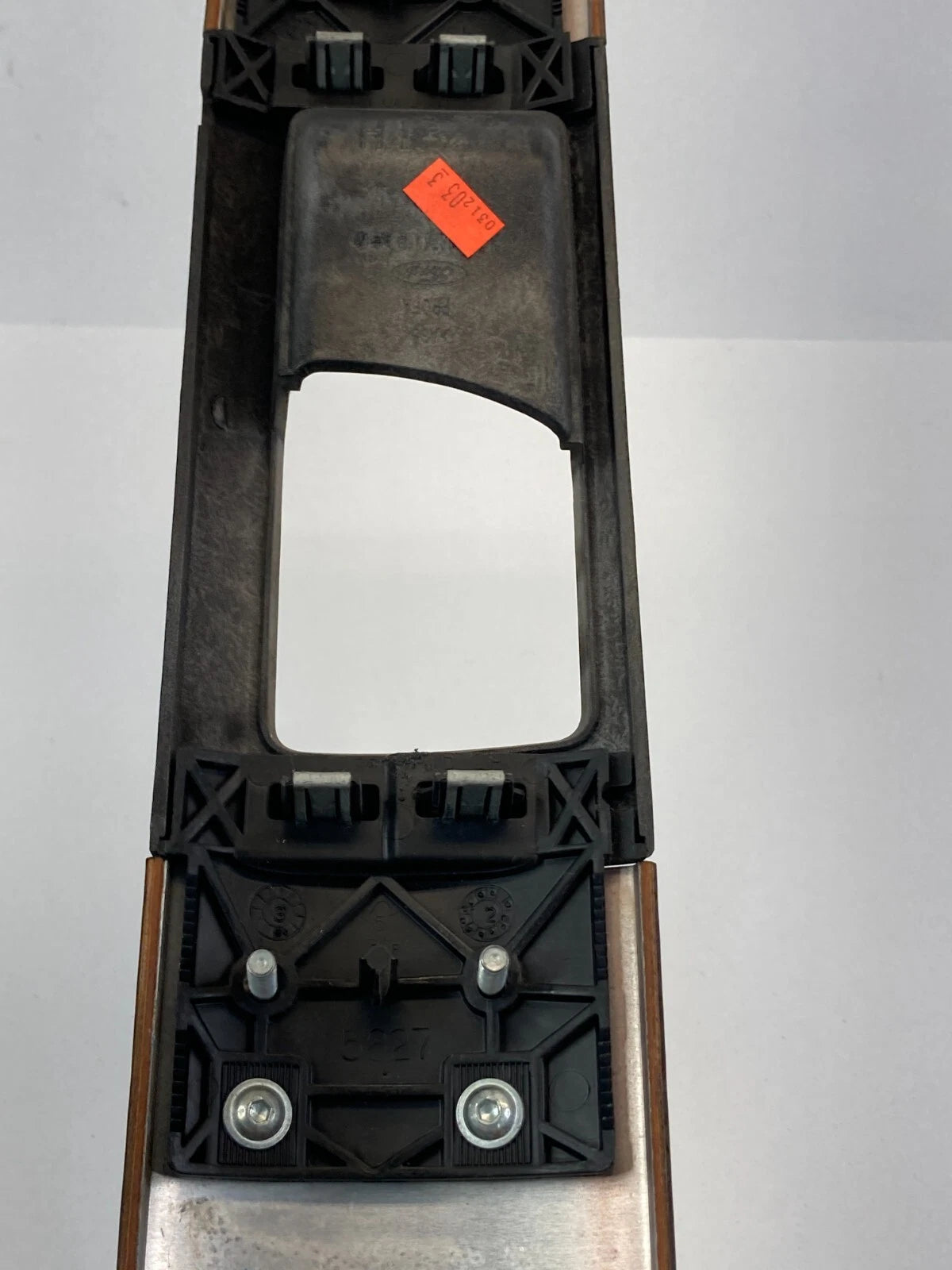 03-06 LINCOLN NAVIGATOR REAR LEFT DOOR MOLDING PANEL HANDLE TRIM 2L7X7827621ADW