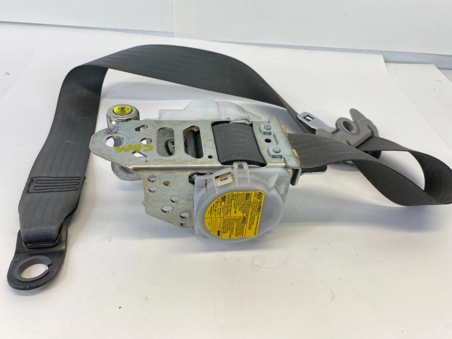 10-15 TOYOTA PRIUS FRONT RIGHT PASSENGER SEAT BELT RETRACTOR GRAY 7S8560-P OEM
