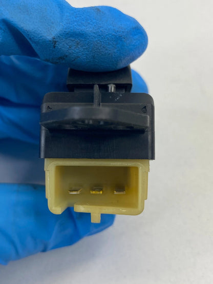 01-07 DODGE GRAND CARAVAN FRONT RIGHT SIDE DOOR LOCK CONTROL SWITCH 04685727AB