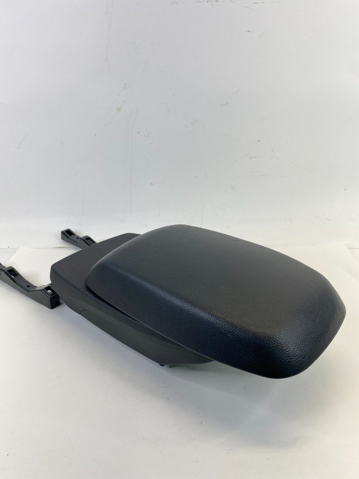 13-17 Hyundai Elantra GT Center Console Arm Rest Lid Cover w/ Sliding Armrest