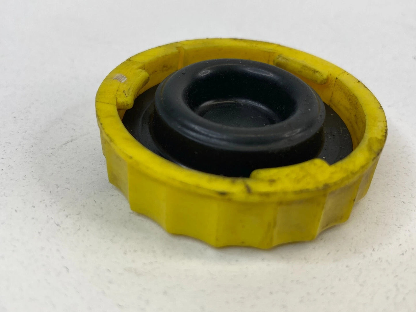 2008-2014 DODGE AVENGER BRAKE MASTER CYLINDER RESERVOIR TANK COVER CAP OEM