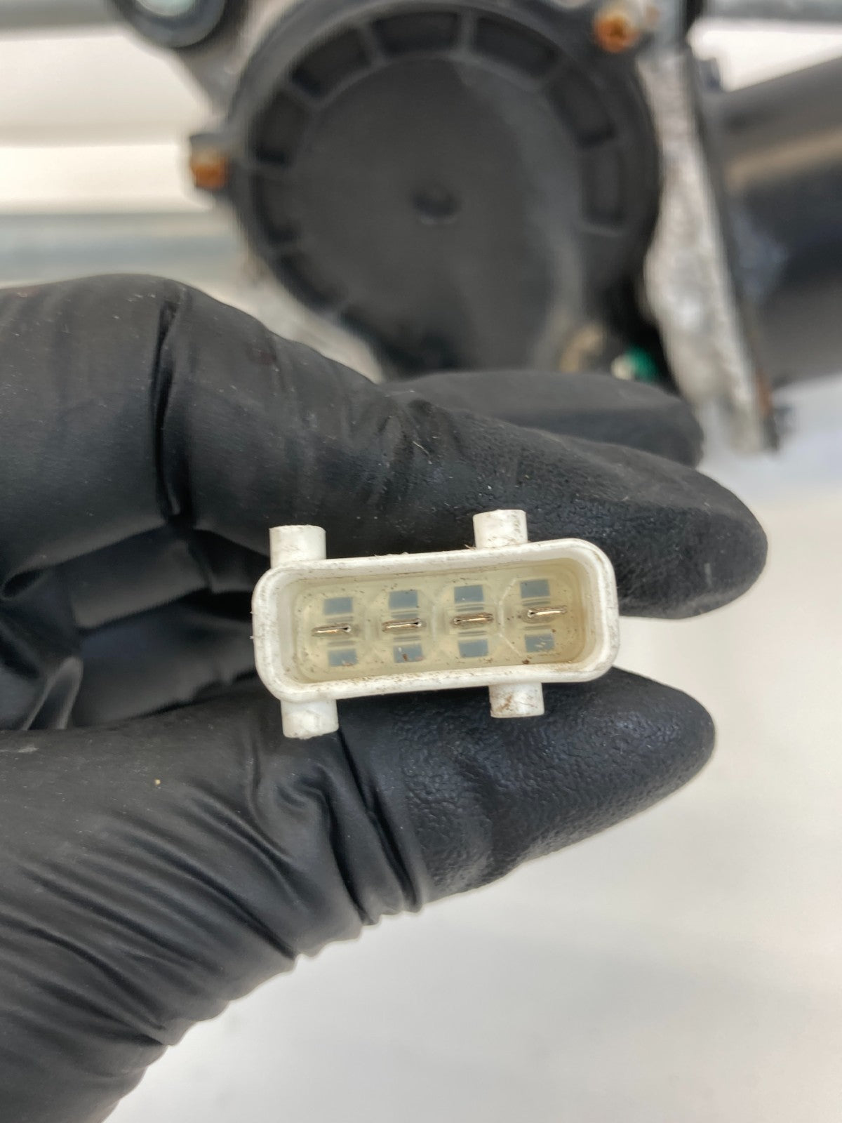 05 06 07 08 09 10 11 Saab 9-3 Front Windshield Washer Wiper Motor w/ Linkage OEM