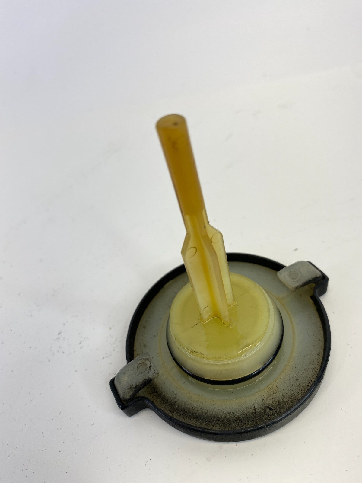 2004-2008 Toyota Solara Power Steering Fluid Reservoir Tank Cap Lid Cover