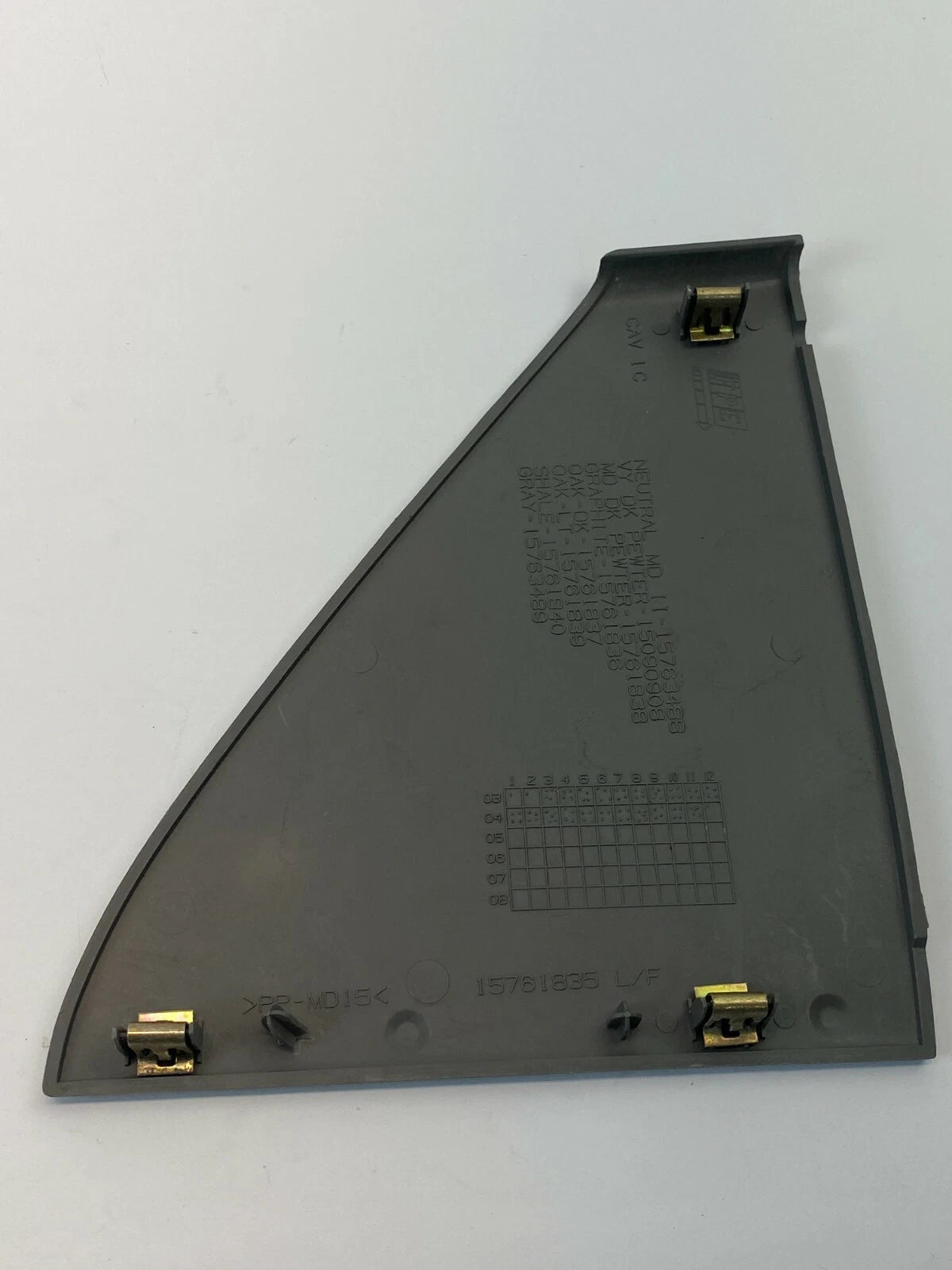 00-06 CHEVROLET TAHOE FRONT RIGHT PASSENGER SIDE DASH END COVER TRIM 15761835