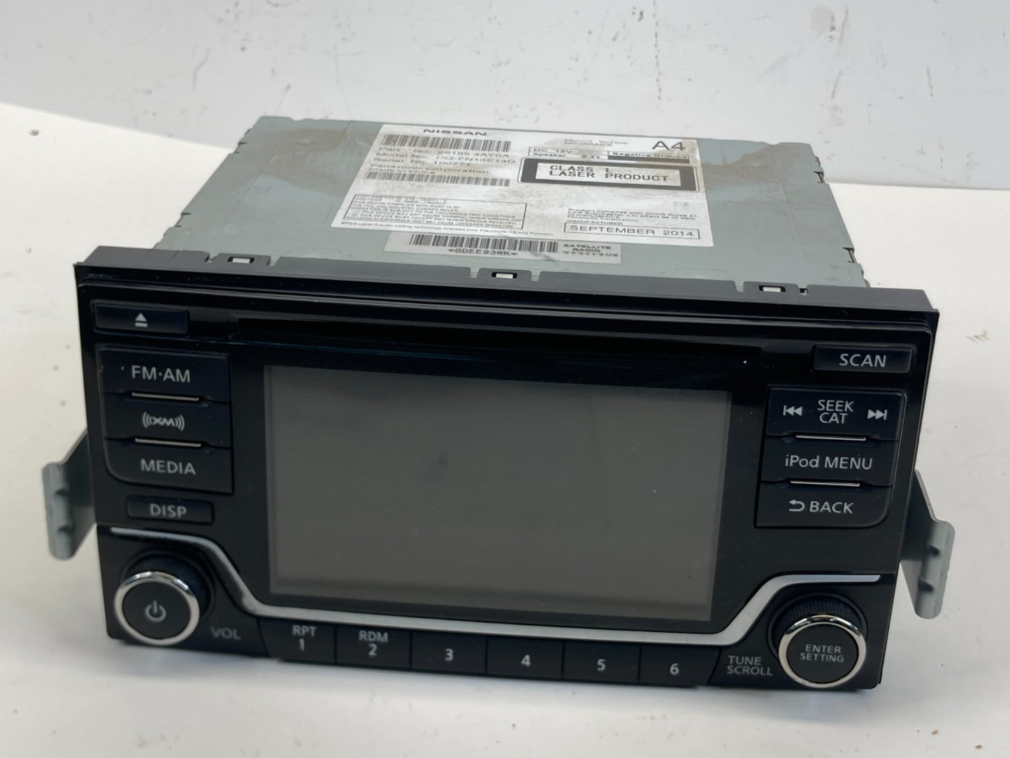 2015-2017 Nissan Quest Radio Receiver AM/FM CD Player XM Screen 28185-4AY0A OEM